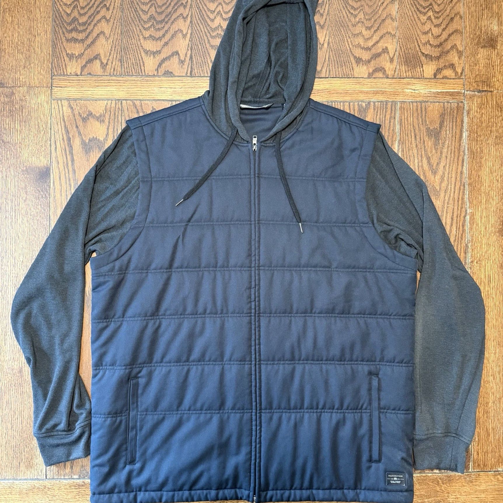 TravisMathew Travis Mathew Tides Up Hooded Jacket Mens XXL Black Full Zip Embroidered Jacket Size US XXL / EU 58 / 5 - 2 Thumbnail