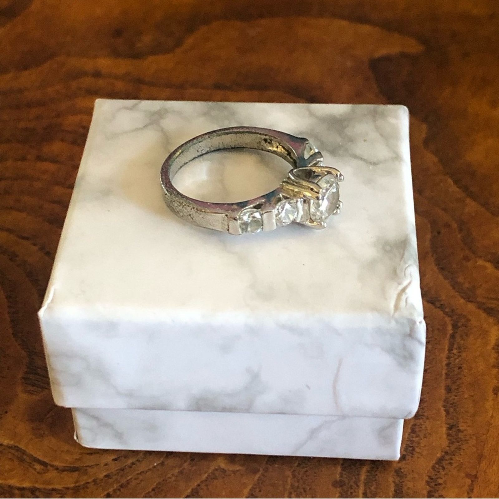 Vintage Vintage 14kt white gold cubic zirconia wedding band Size ONE SIZE - 10 Thumbnail