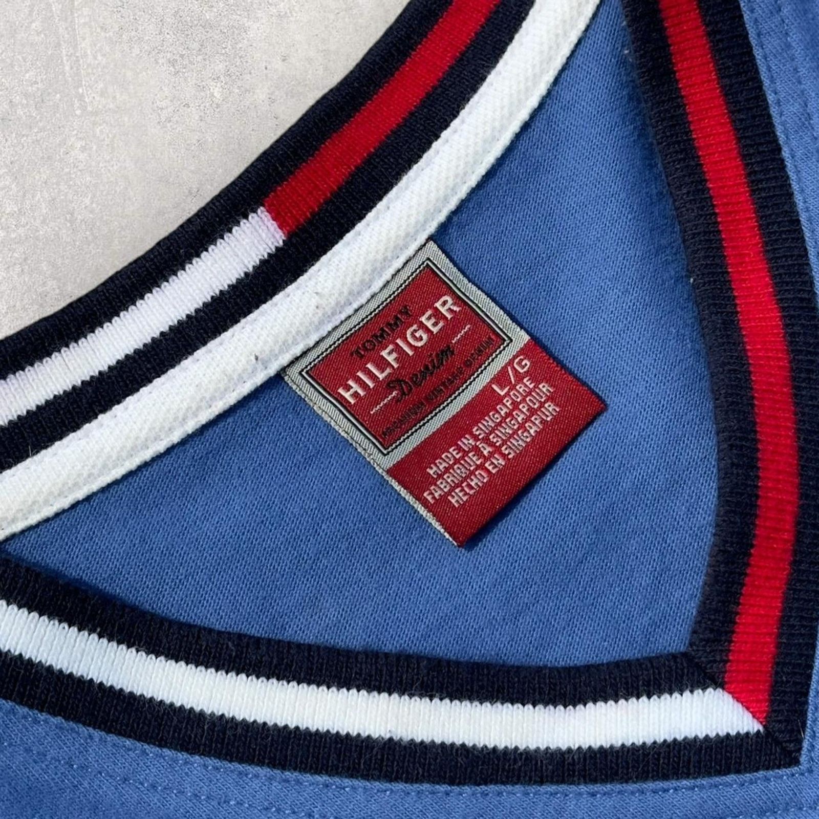 Tommy Hilfiger × Vintage Vintage Tommy Hilfiger T-Shirt Size US L / EU 52-54 / 3 - 3 Thumbnail