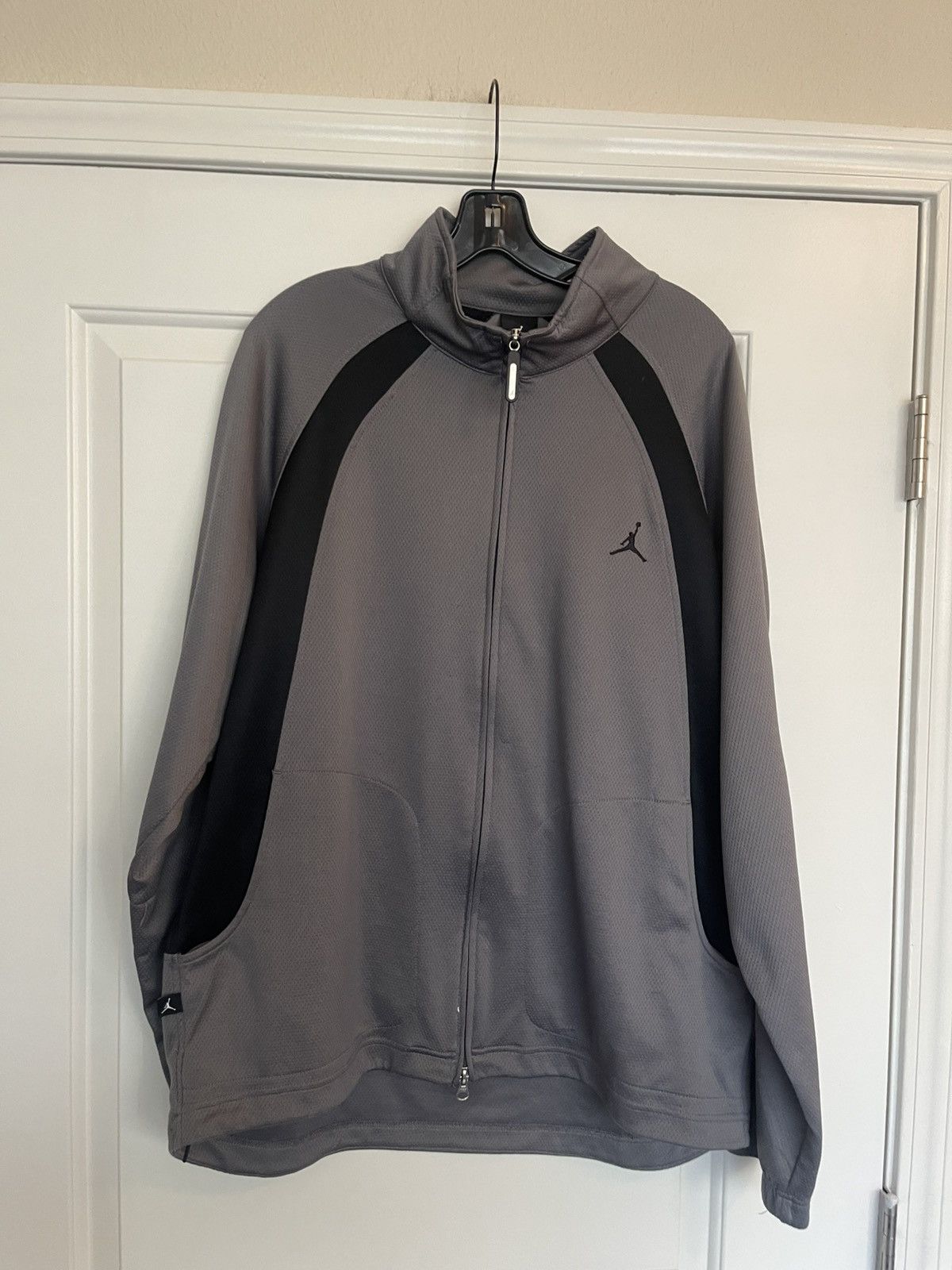 Jordan Brand × Nike × Vintage AIR JORDAN Full Zip Two Tone Track Jacket Polyester Size US L / EU 52-54 / 3 - 1 Thumbnail