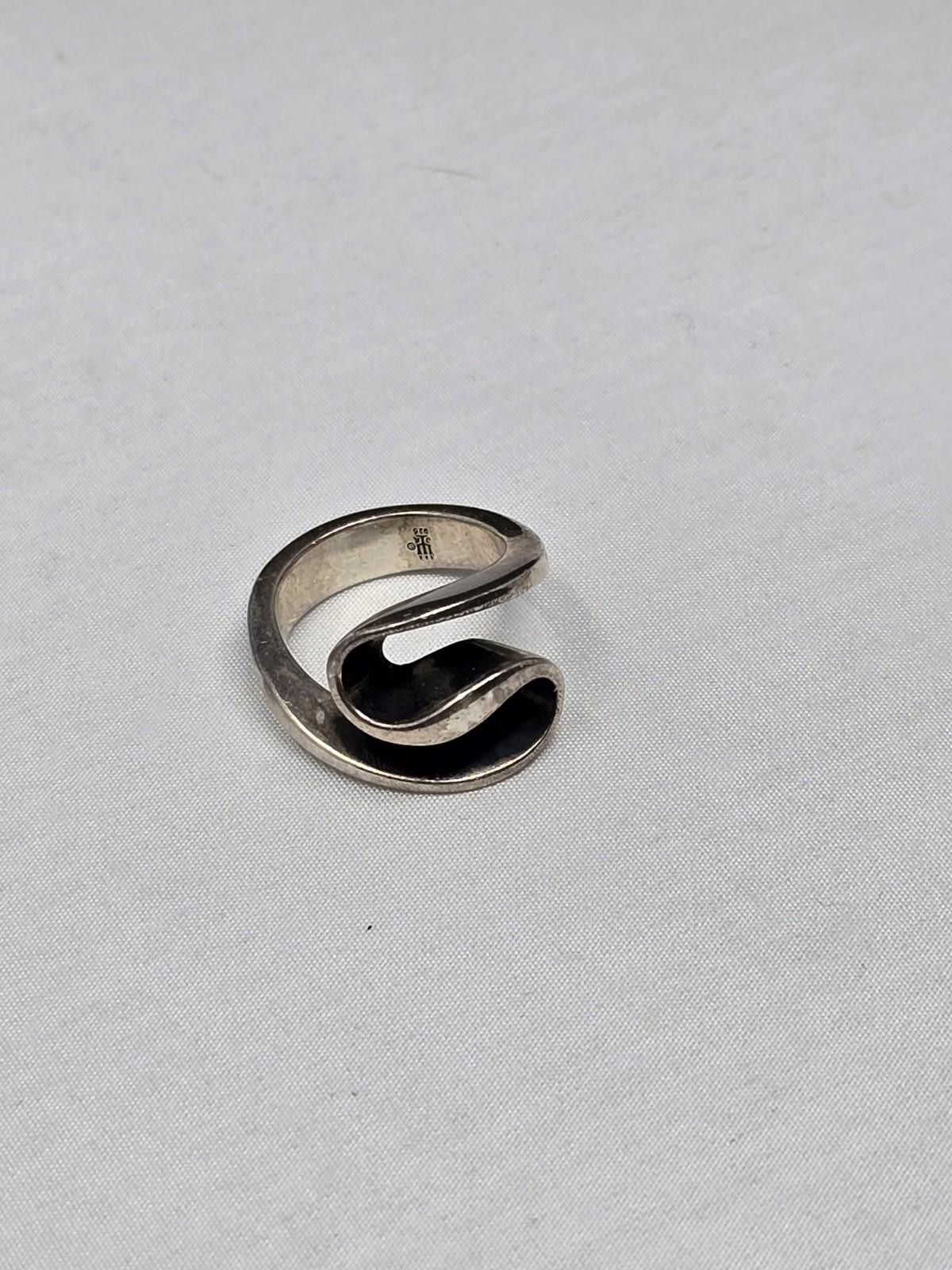 Other James Avery Retired Thick Swirl Ribbon Ring Sterling 5.5 Size ONE SIZE - 2 Thumbnail