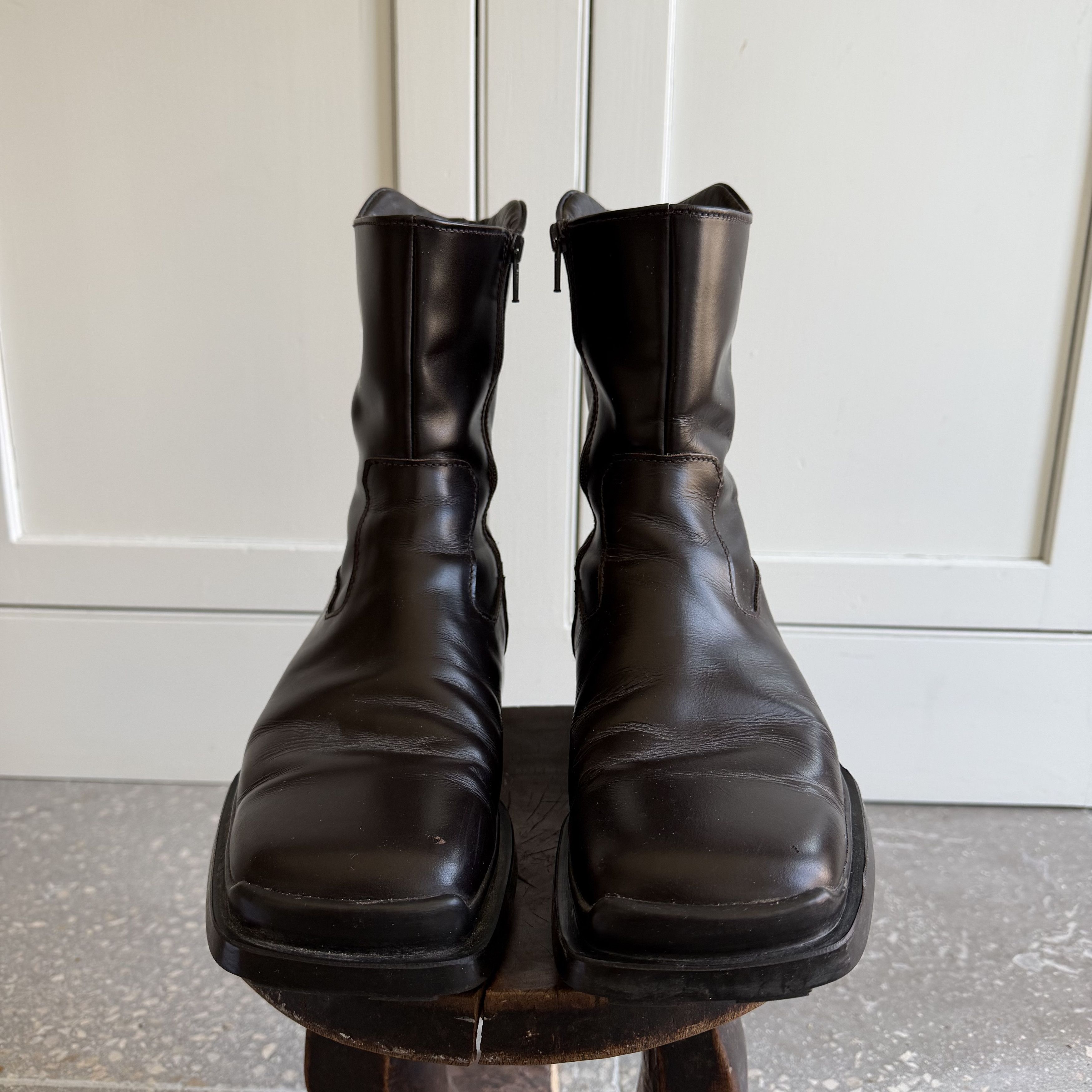 Prada Prada FW1999 Black Leather Square Toe Size US 7 / EU 40 - 1 Thumbnail