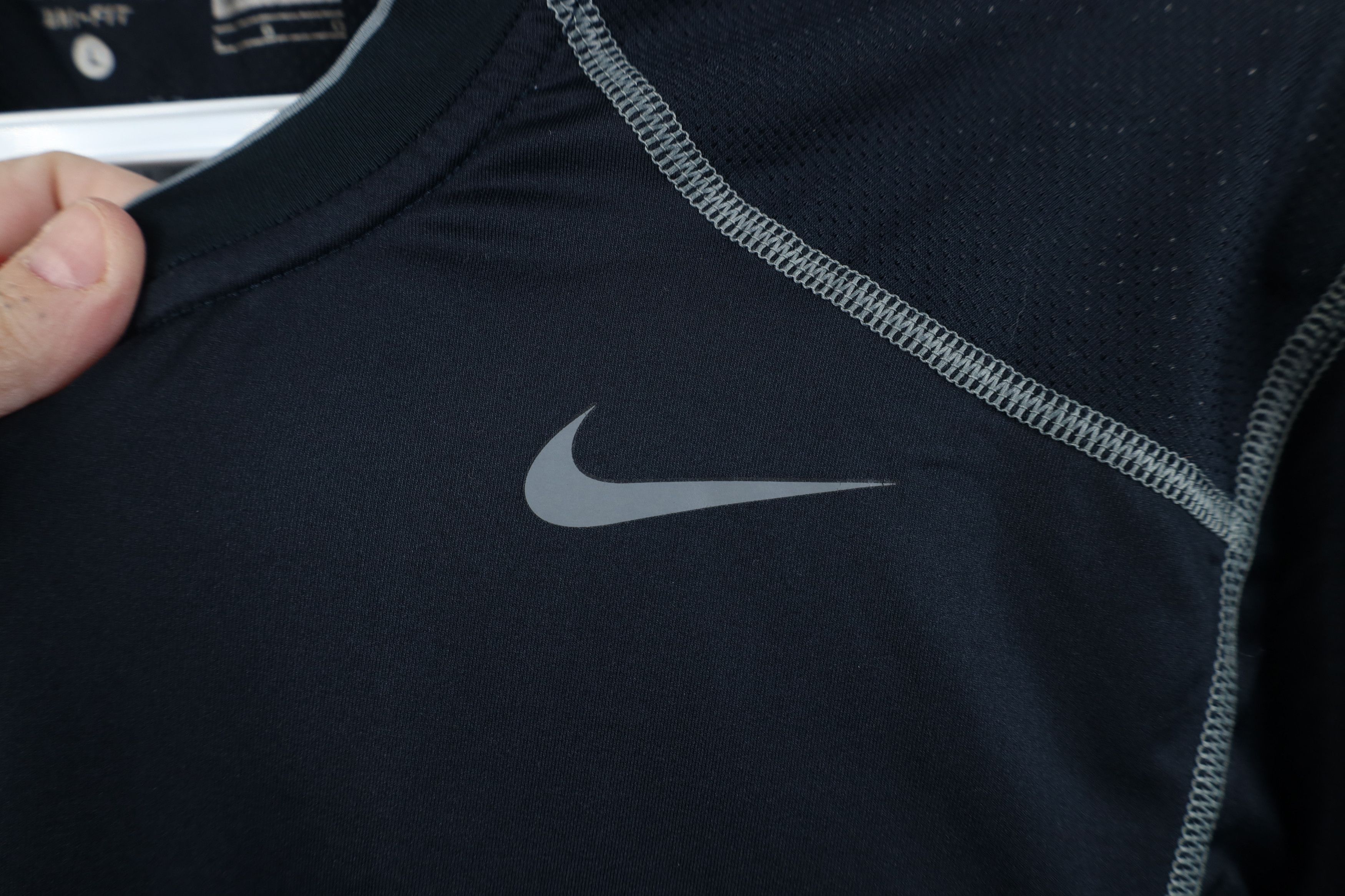 Nike Nike Pro Combat Fitted Vented Training T-Shirt Navy Blue Size US L / EU 52-54 / 3 - 6 Thumbnail