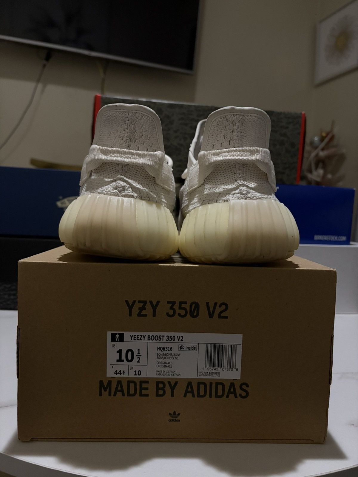 Yeezy Adidas Yeezy Boost 350 Bone V2 2022 Size US 10.5 / EU 43-44 - 3 Thumbnail