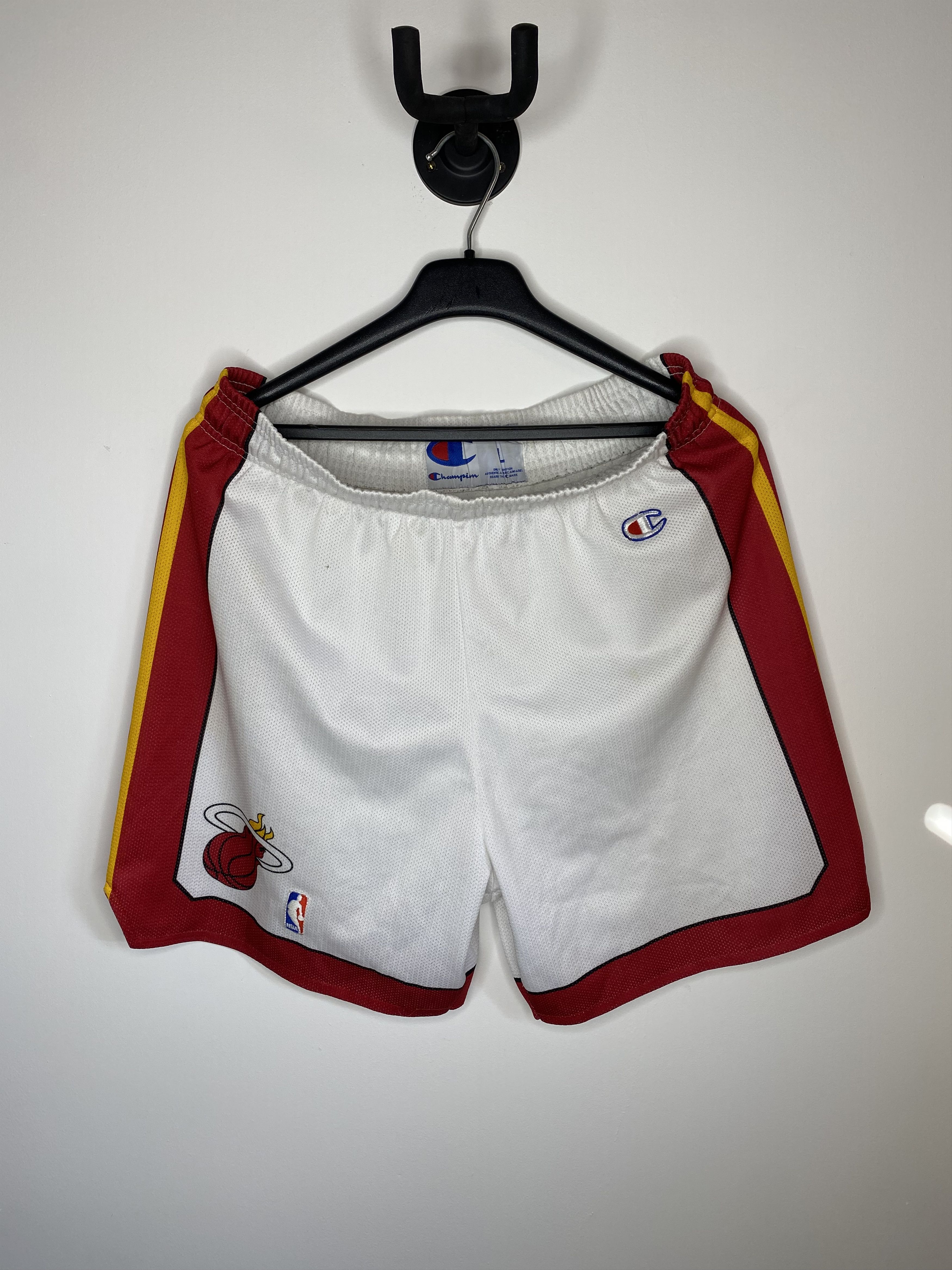 Champion MIAMI HEAT 2004 NBA BASKETBALL SWINGMAN SHORTS CHAMPION Size US 32 / EU 48 - 1 Thumbnail