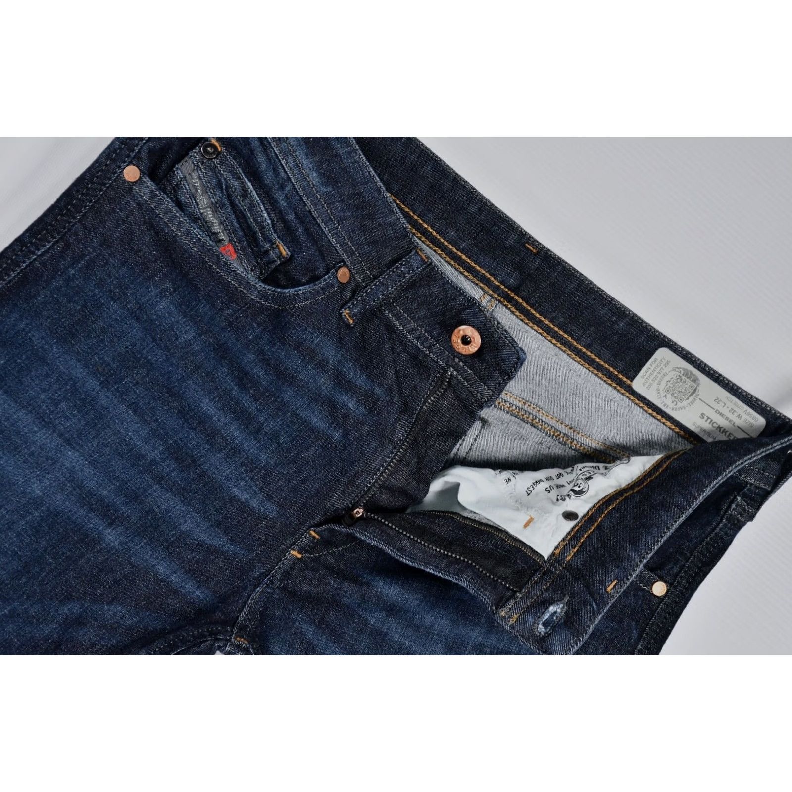 Diesel Diesel Super Slim-Skinny 0856V Jeans W32 L32 Diesel D-Luster Slim Jeans Men Blue 92% Cotton Stretch 6% Polyester 2% Elastane Regular Vintage No N/A Size US 32 / EU 48 - 6 Thumbnail