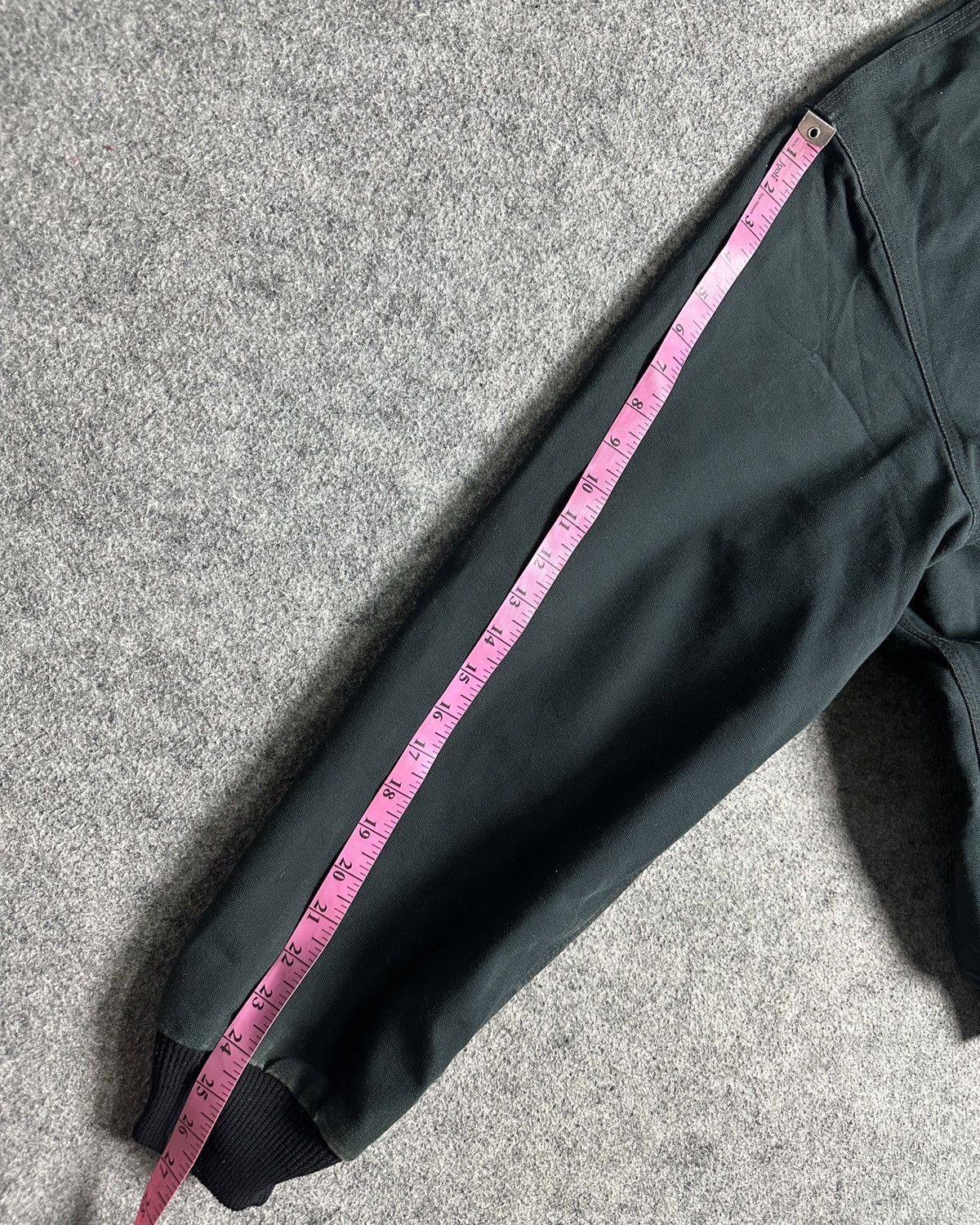 Carhartt Carhartt J131 BLK Active Jacket Black Made in USA boxy fit. Size US XL / EU 56 / 4 - 17 Thumbnail