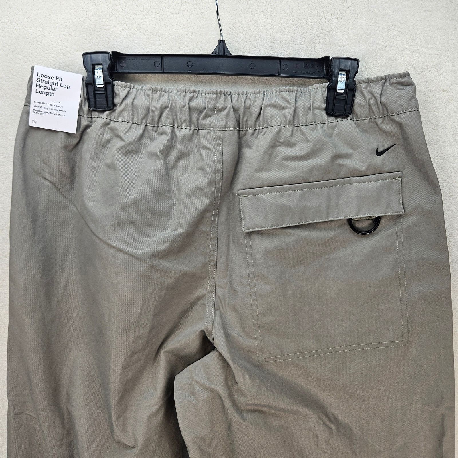 Nike NIKE MEN'S MEDIUM TECH WOVEN PANTS LIGHT ARMY GREEN HJ0647 Size US 32 / EU 48 - 8 Thumbnail