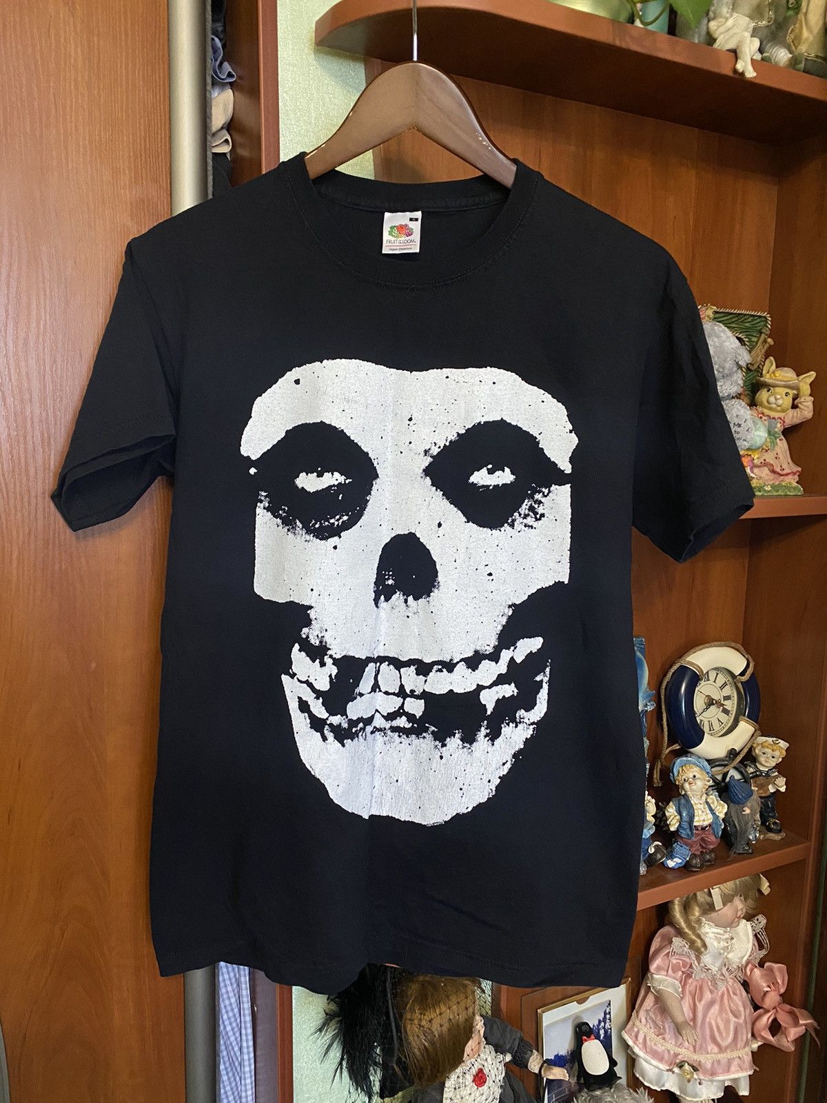 Band Tees Vintage Og MISFITS 2008 Crimson Ghost Punk Band Tee shirt Size US S / EU 44-46 / 1 - 1 Thumbnail