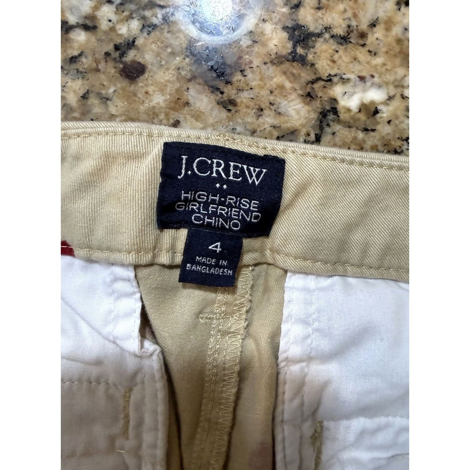 J.Crew VINTAGE? J.CREW Women’s High-Rise Girlfriend Chino Pants tan khaki w red hearts sz 4 Size 27" / US 4 / IT 40 - 3 Thumbnail
