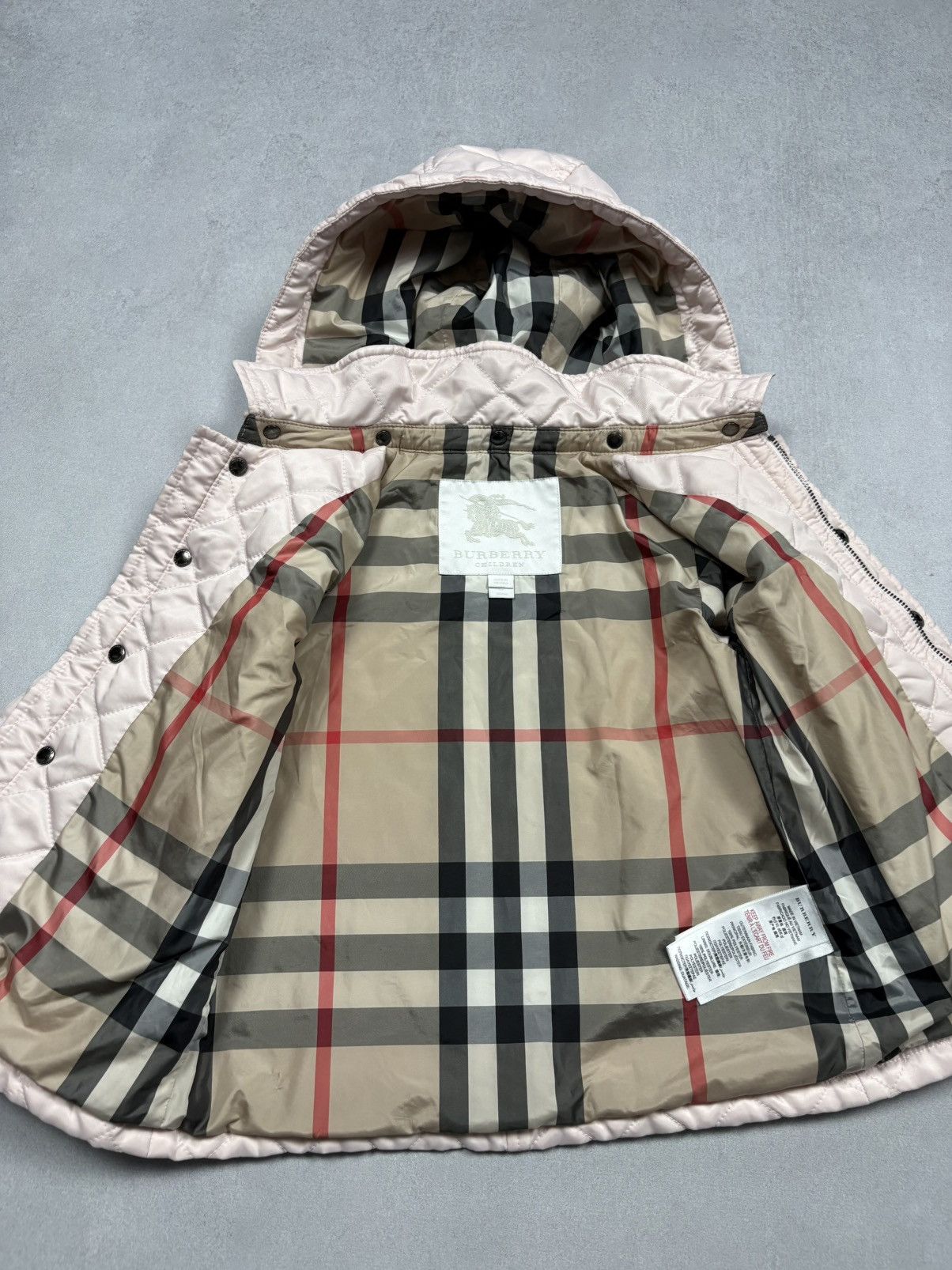 Burberry Burberry 3Y Children Quilted Jacket Nova Check Lining Pink Size XXS / US 00 / IT 34 - 2 Thumbnail