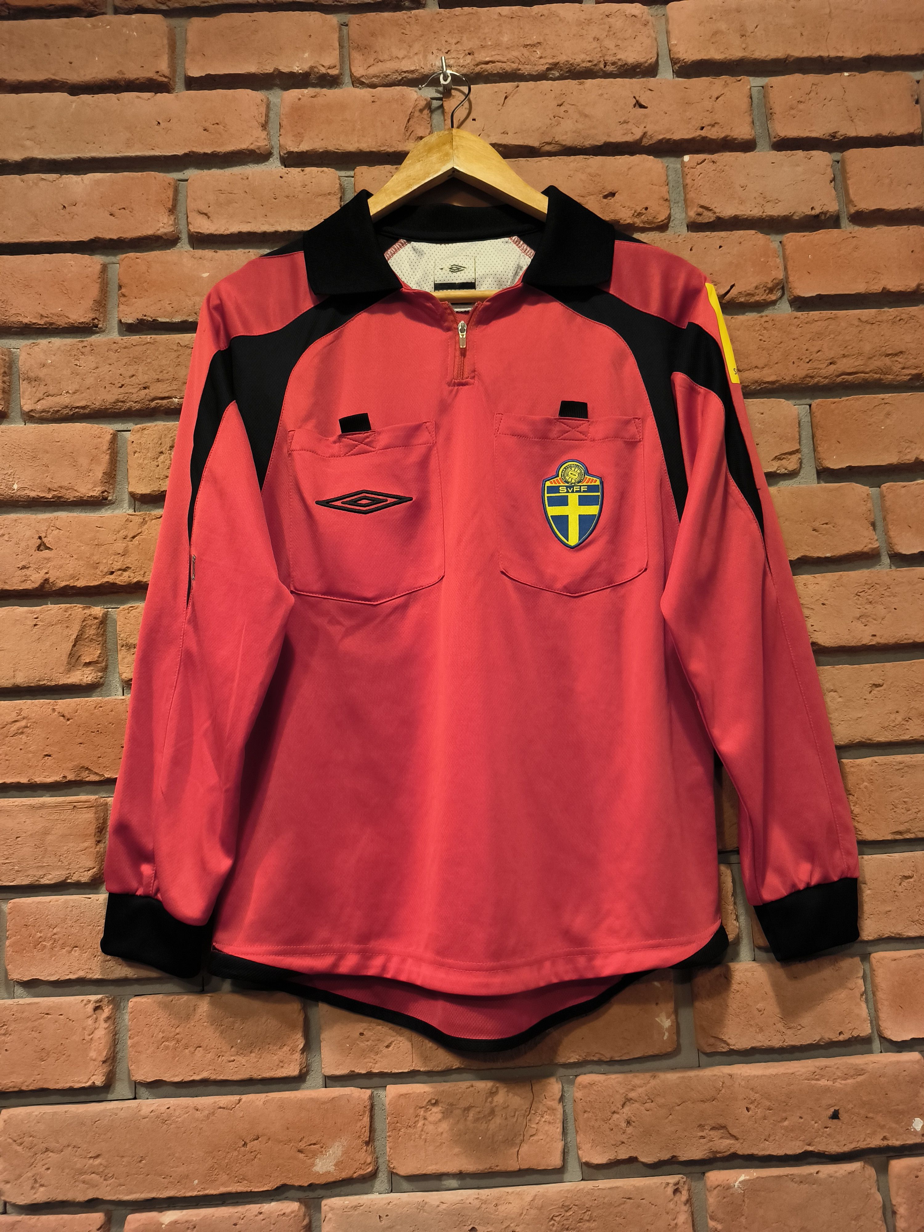 Umbro referee kit sales