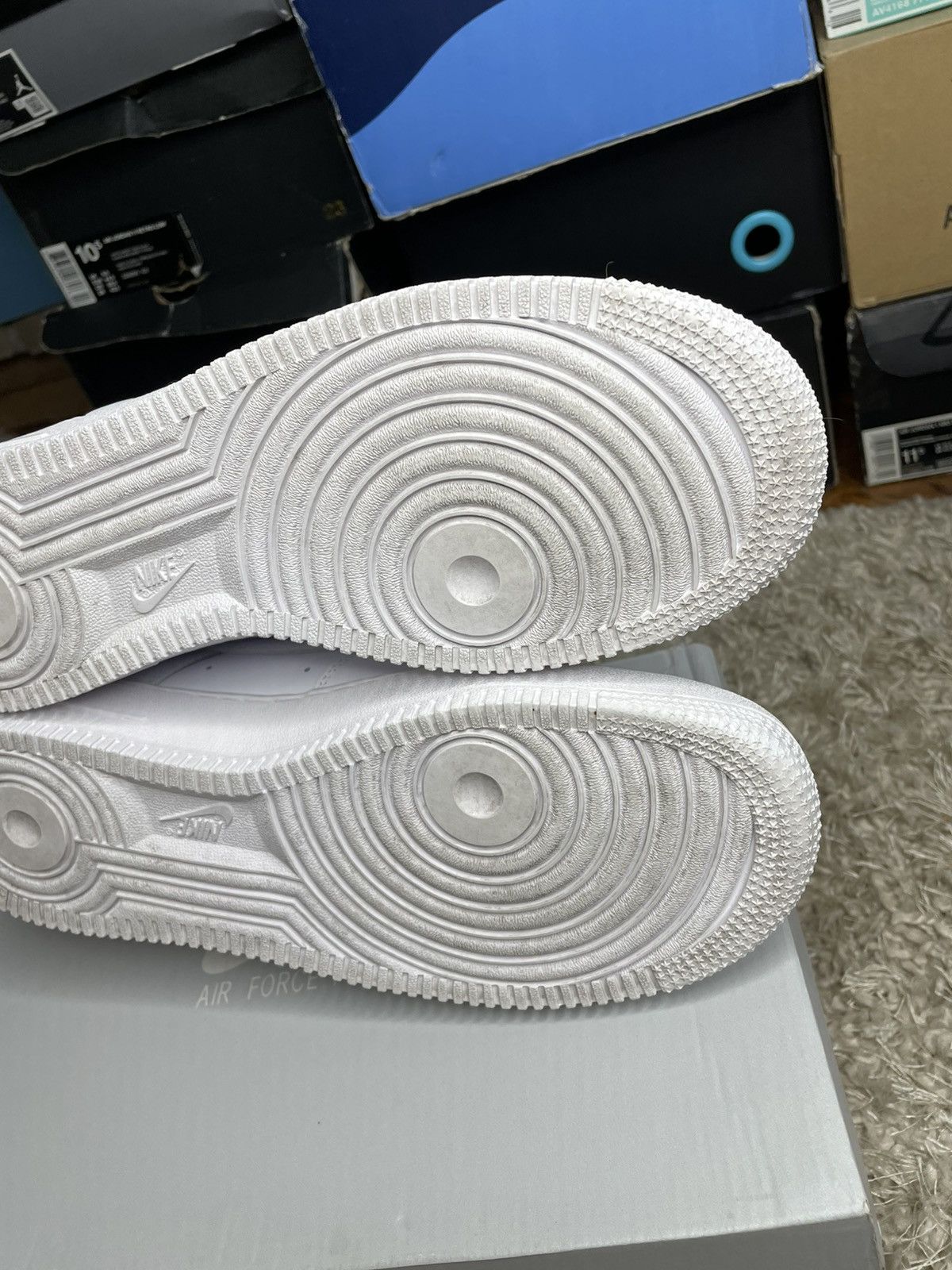 Nike Air Force 1 Triple White Size US 8.5 / EU 41-42 - 10 Thumbnail