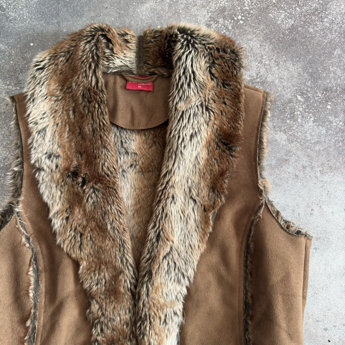 20471120 × Vintage Super Sexy Vintage Faux Fur Vest Size S / US 4 / IT 40 - 4 Thumbnail