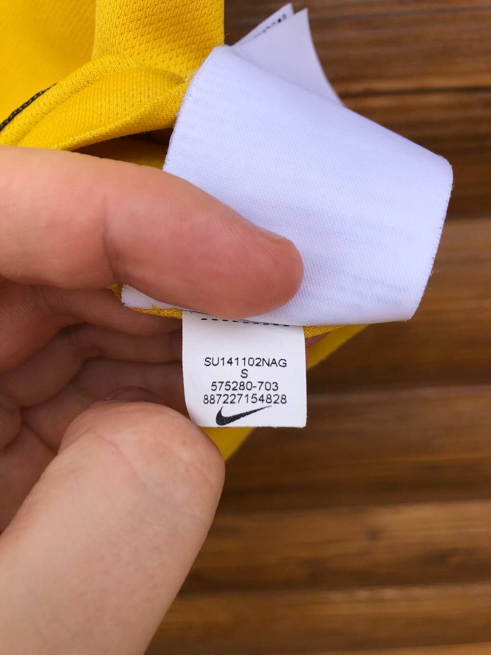Nike BRASIL HOME FOOTBALL SHIRT SOCCER JERSEY NIKE Size US S / EU 44-46 / 1 - 7 Thumbnail