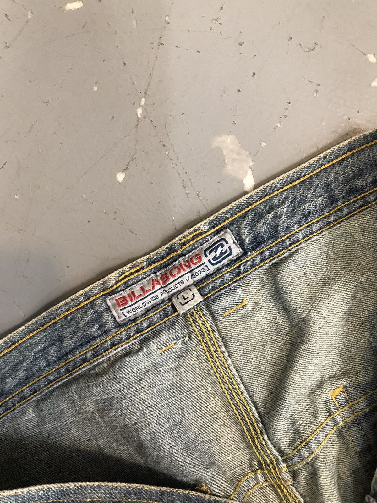 Billabong × Vintage Vintage billabong big pocket baggy fit denim Size US 36 / EU 52 - 6 Thumbnail