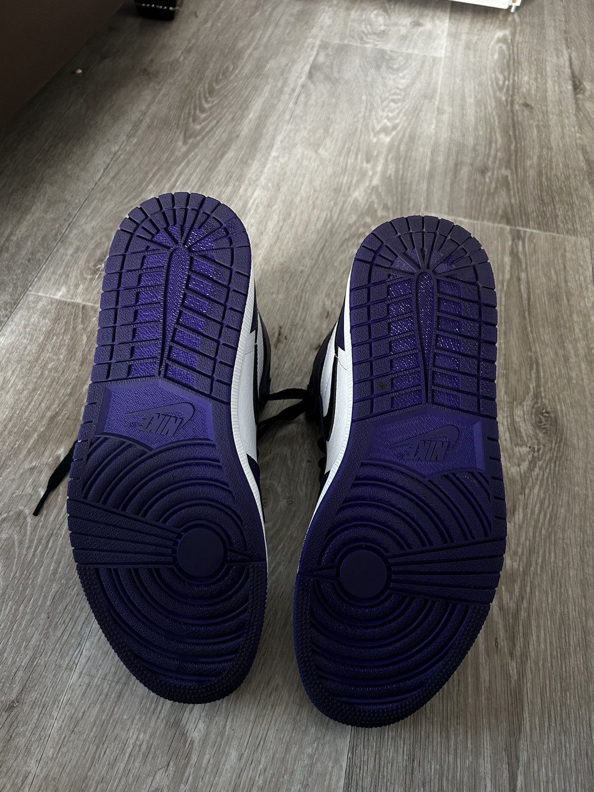 Jordan Brand × Nike Air Jordan 1 Retro High OG Court Purple Size US 8.5 / EU 41-42 - 9 Thumbnail
