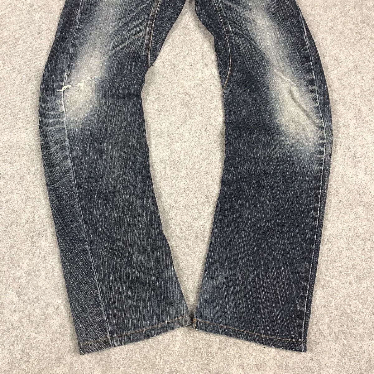Japanese Brand BANANA STYLE DENIM DISTRESSED JEANS EDWIN PANTS Size US 28 / EU 44 - 2 Thumbnail