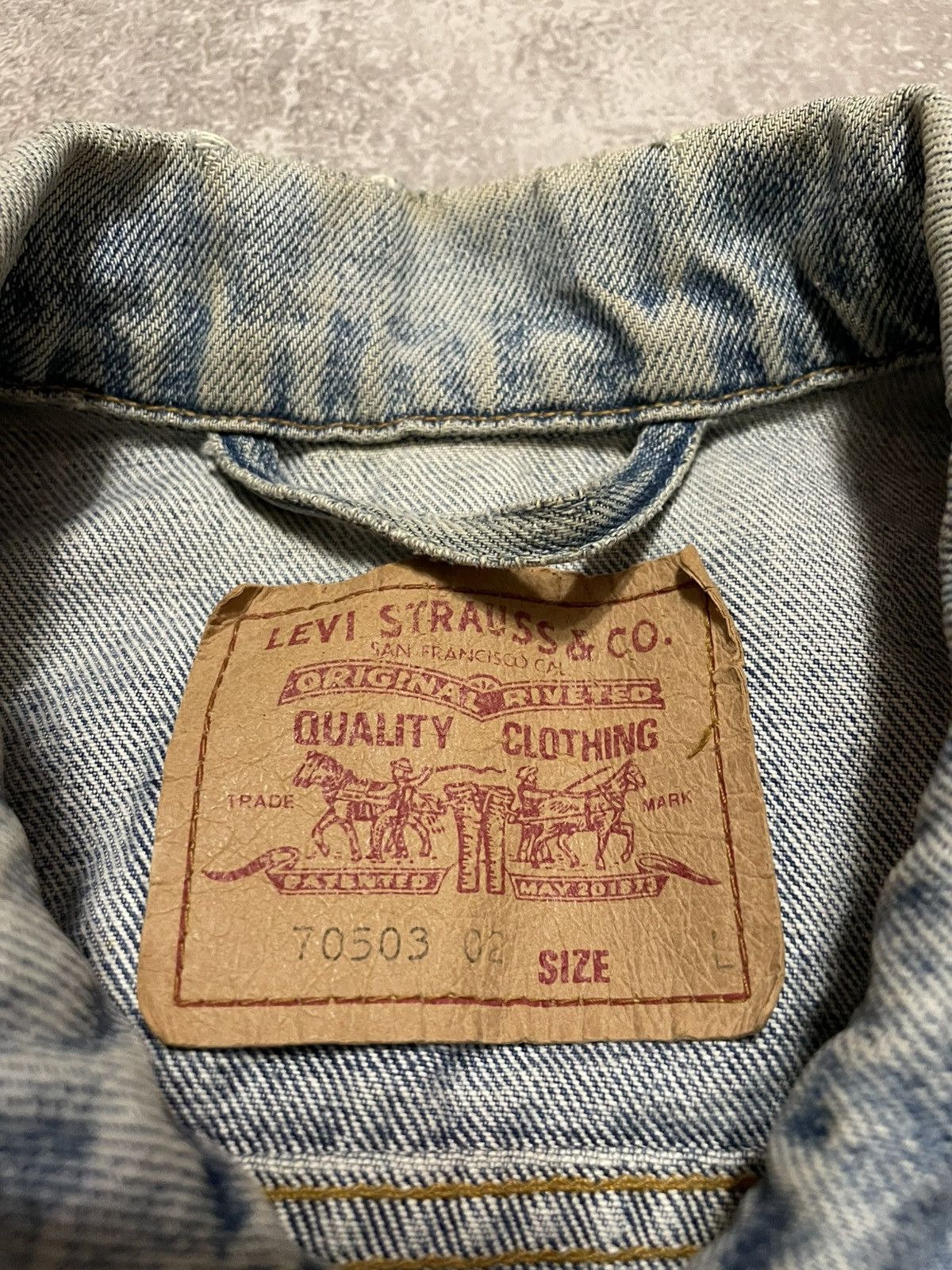 Levi's Vintage Levis Distressed Denim Jacket 90s Size L Men’s Size US L / EU 52-54 / 3 - 17 Thumbnail