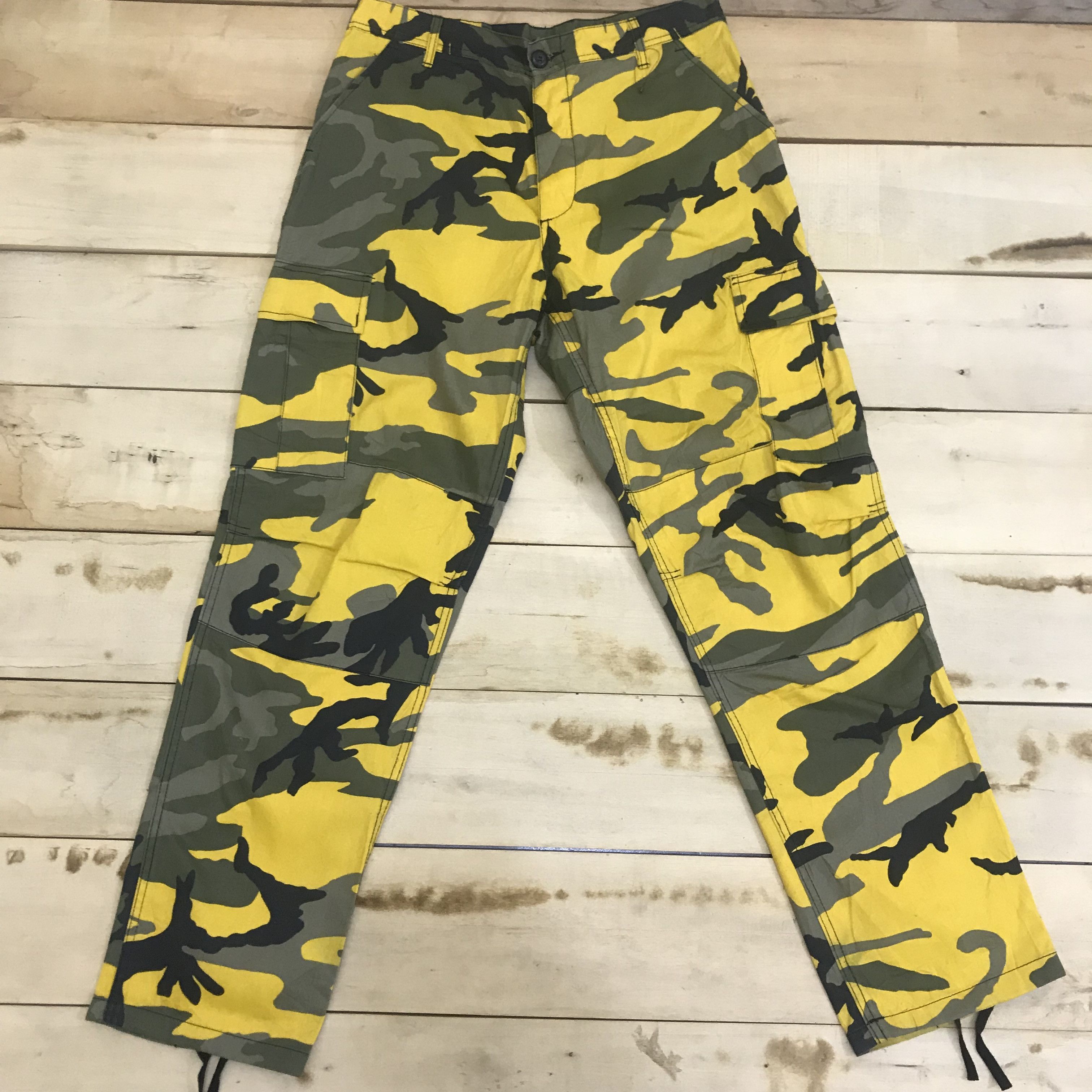 Vintage X269 RARE! VTG ARMY CAMO UTILITY CARGO PANTS Size US 31 - 1 Thumbnail