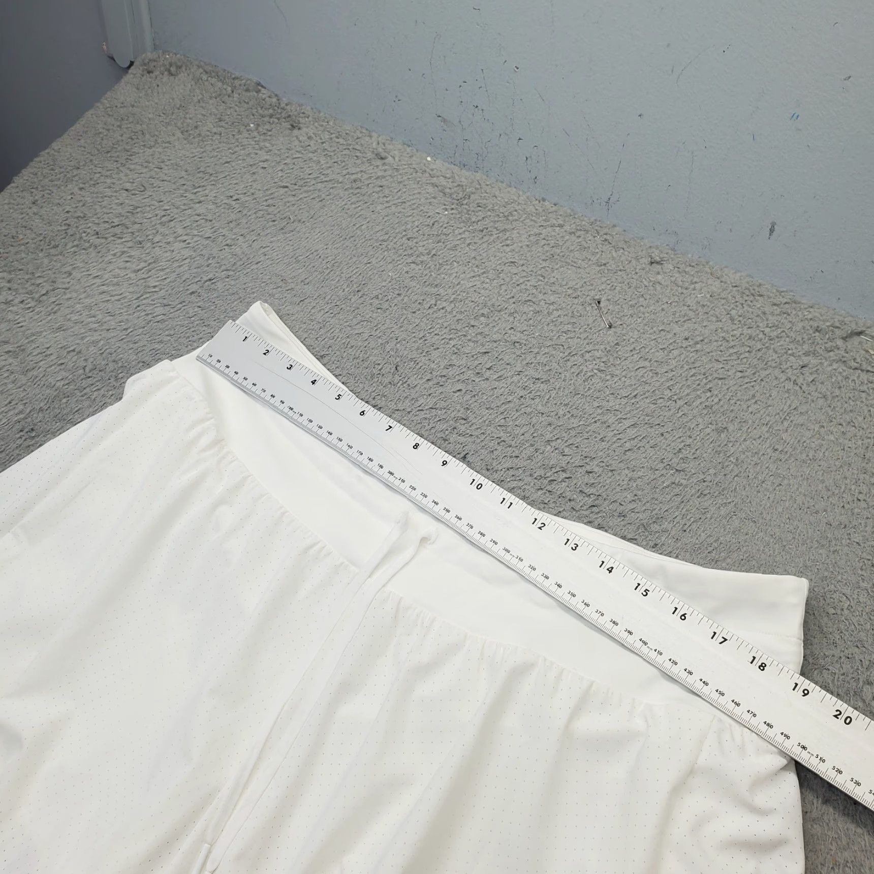Vintage CALIA Womens XXL White Knit Waistband Shorts High-Rise Relaxed Fit Performance Size 40" / US 18 - 3 Thumbnail