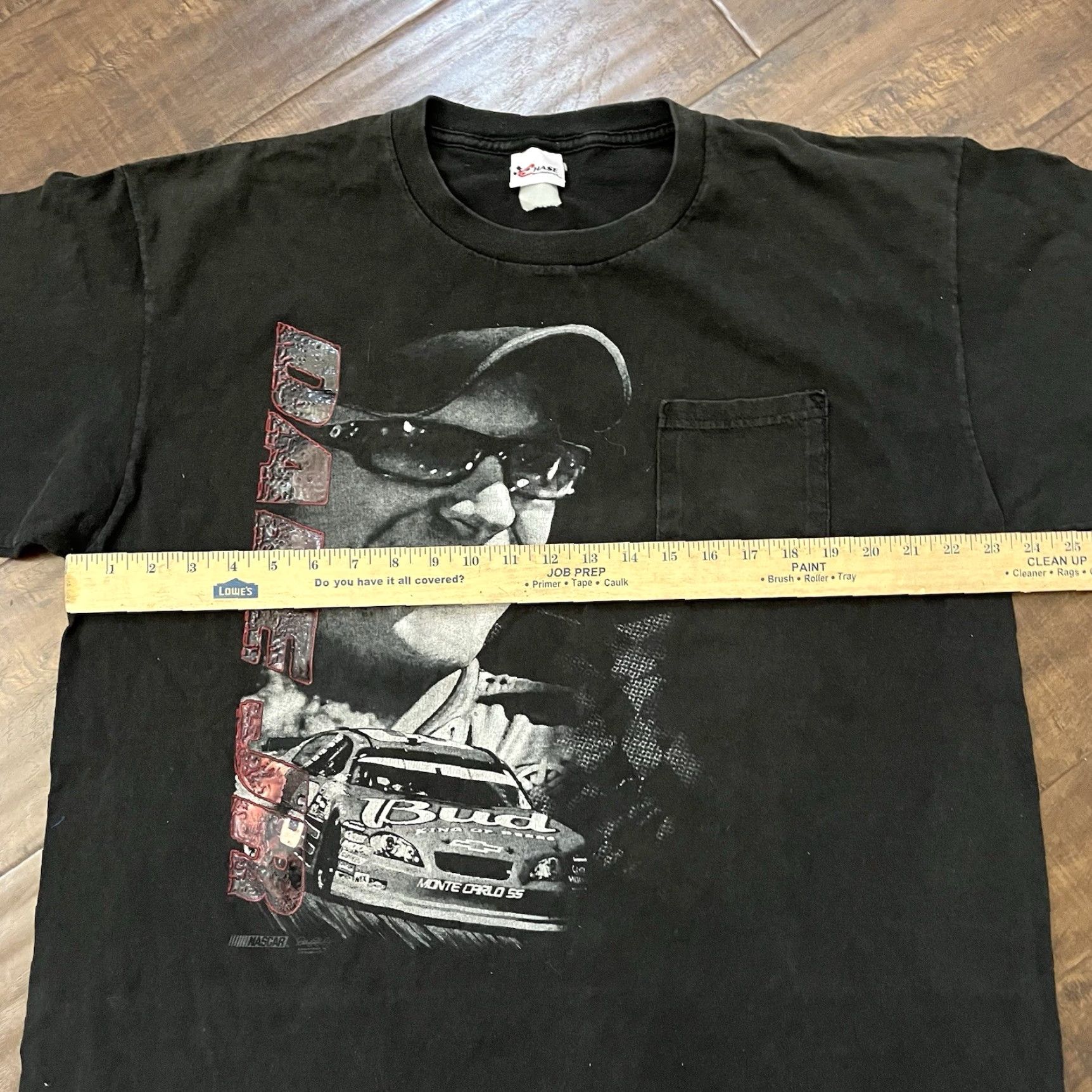 Chase Authentics VINTAGE Dale Earnhardt Jr T-shirt XL Chase Authentics NASCAR Y2K Racing Big Face Mens Black Racing Nascar Budweiser Earnhardt Shirt Size US XL / EU 56 / 4 - 4 Thumbnail