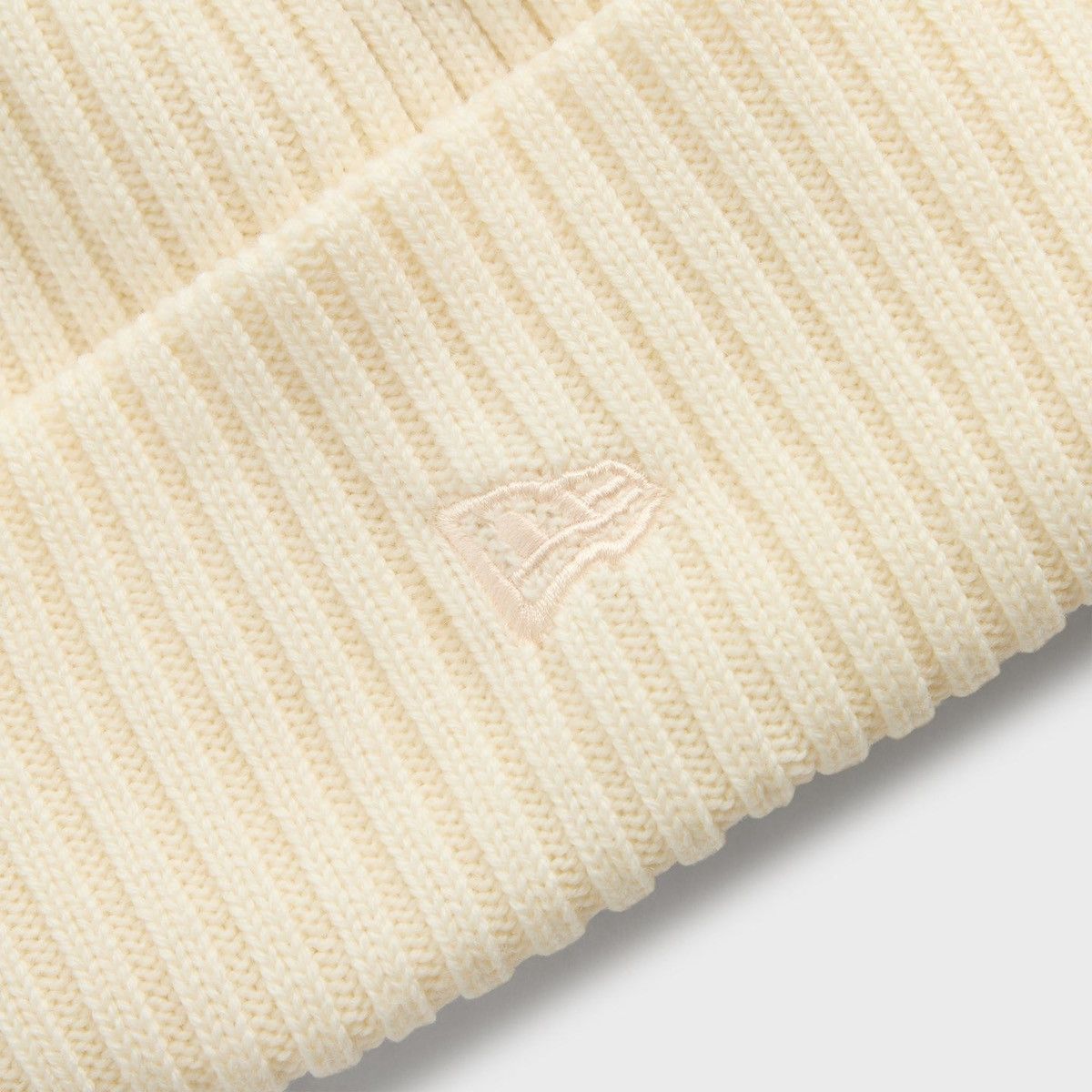 Kith × New Era Kith & New Era for the New York Knicks Knit Beanie Sandrift Size ONE SIZE - 6 Thumbnail