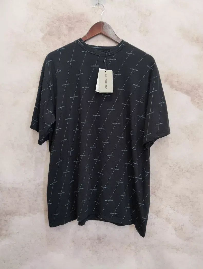 Balenciaga Balenciaga All-over logo short-sleeve T-shirt - Size 2 Size US M / EU 48-50 / 2 - 1 Thumbnail