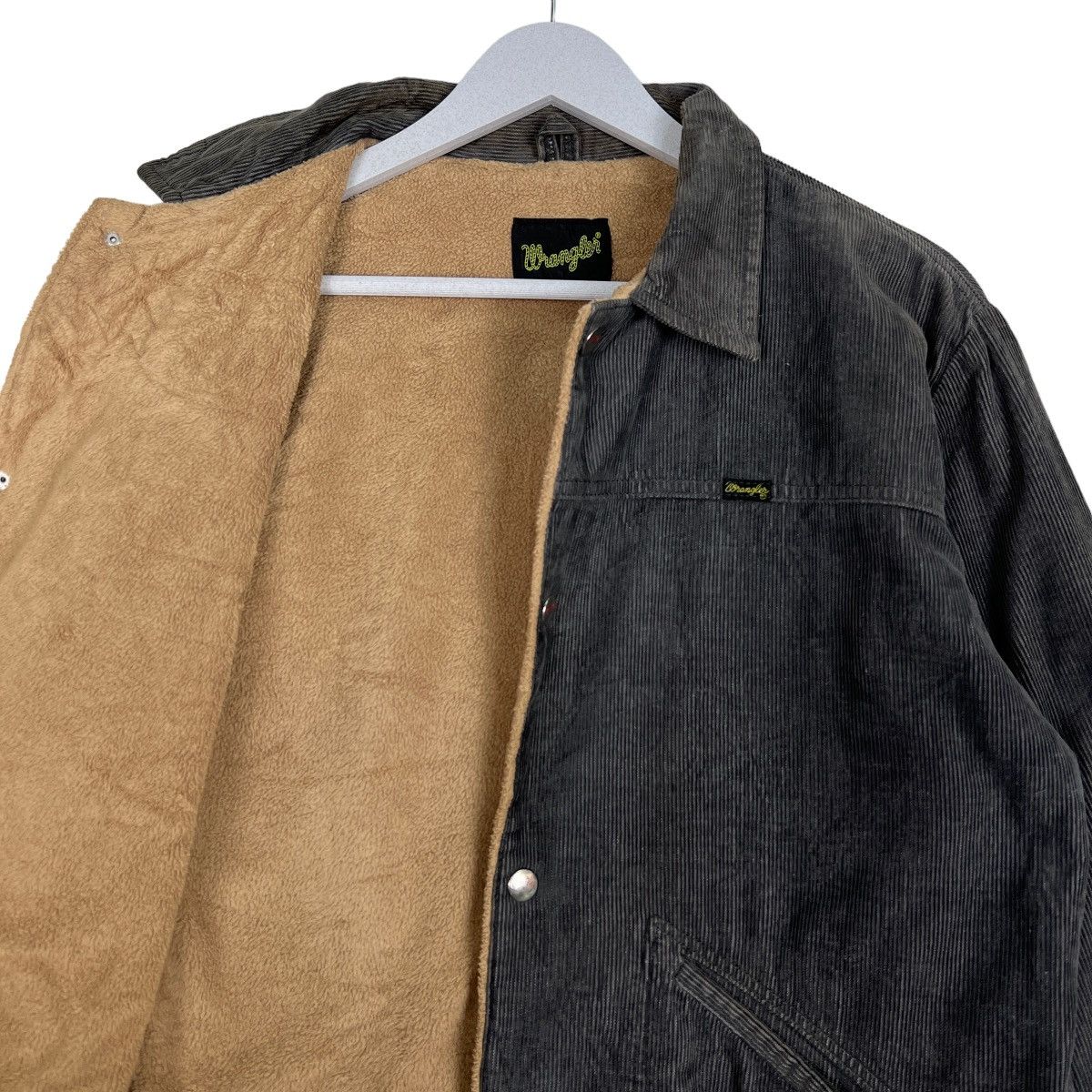Wrangler 🔥 WRANGLER CORDUROY TRUCKER JACKET Size US M / EU 48-50 / 2 - 10 Thumbnail