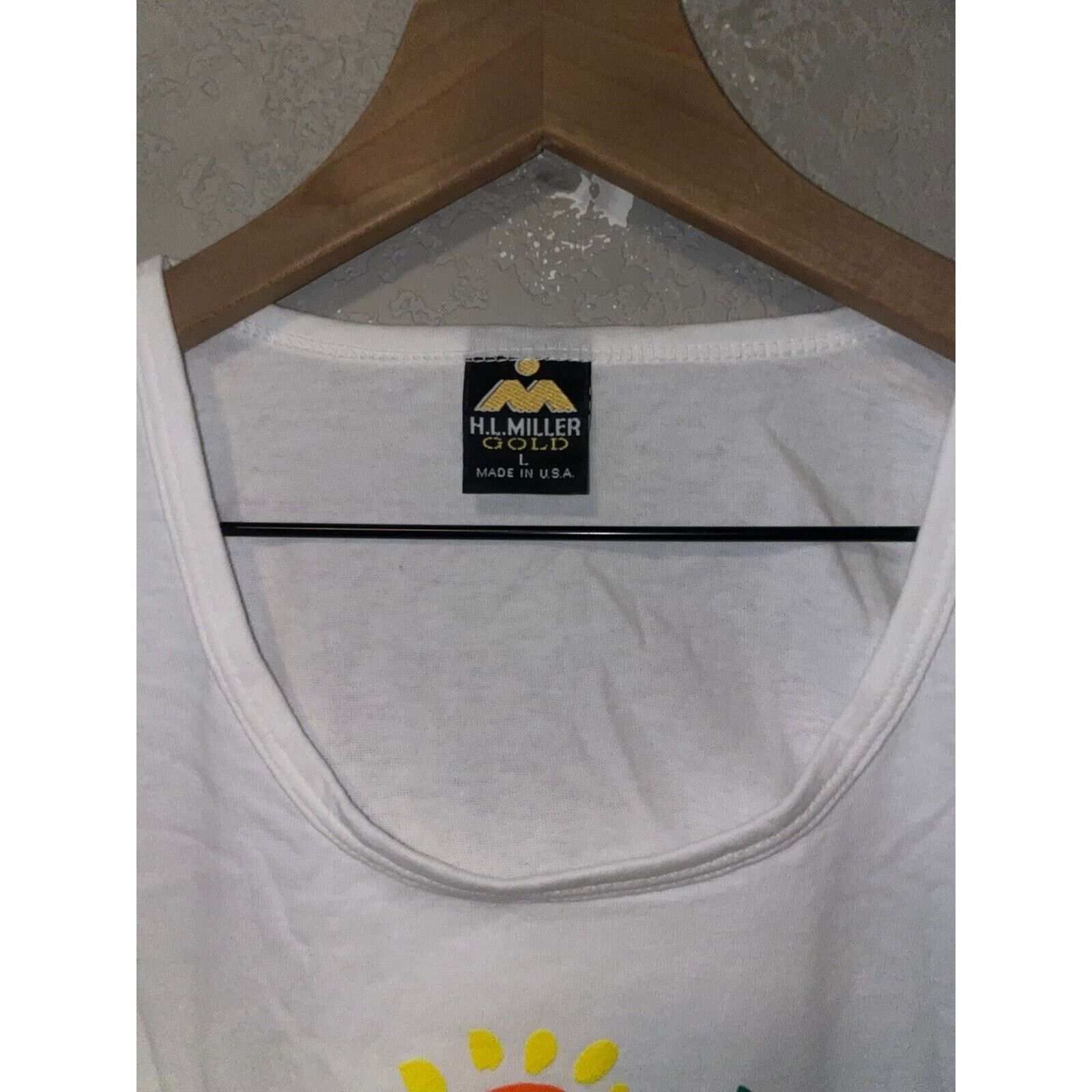 Vintage Womens Vintage Montana Shirt Tree White Art Tee Top 90s L Size L / US 10 / IT 46 - 6 Thumbnail