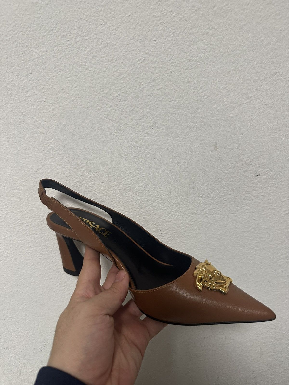 Versace Versace Medusa Slingback Pumps Size US 6 / IT 36 - 8 Thumbnail