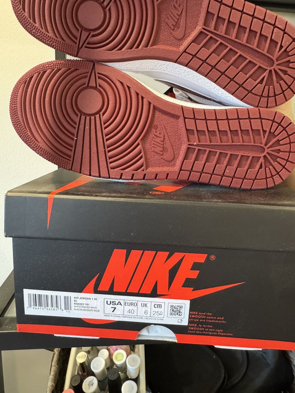 Jordan Brand Nike Air Jordan 1 High '85 "Metallic Burgundy" Red-White Size US 7 / EU 40 - 7 Thumbnail