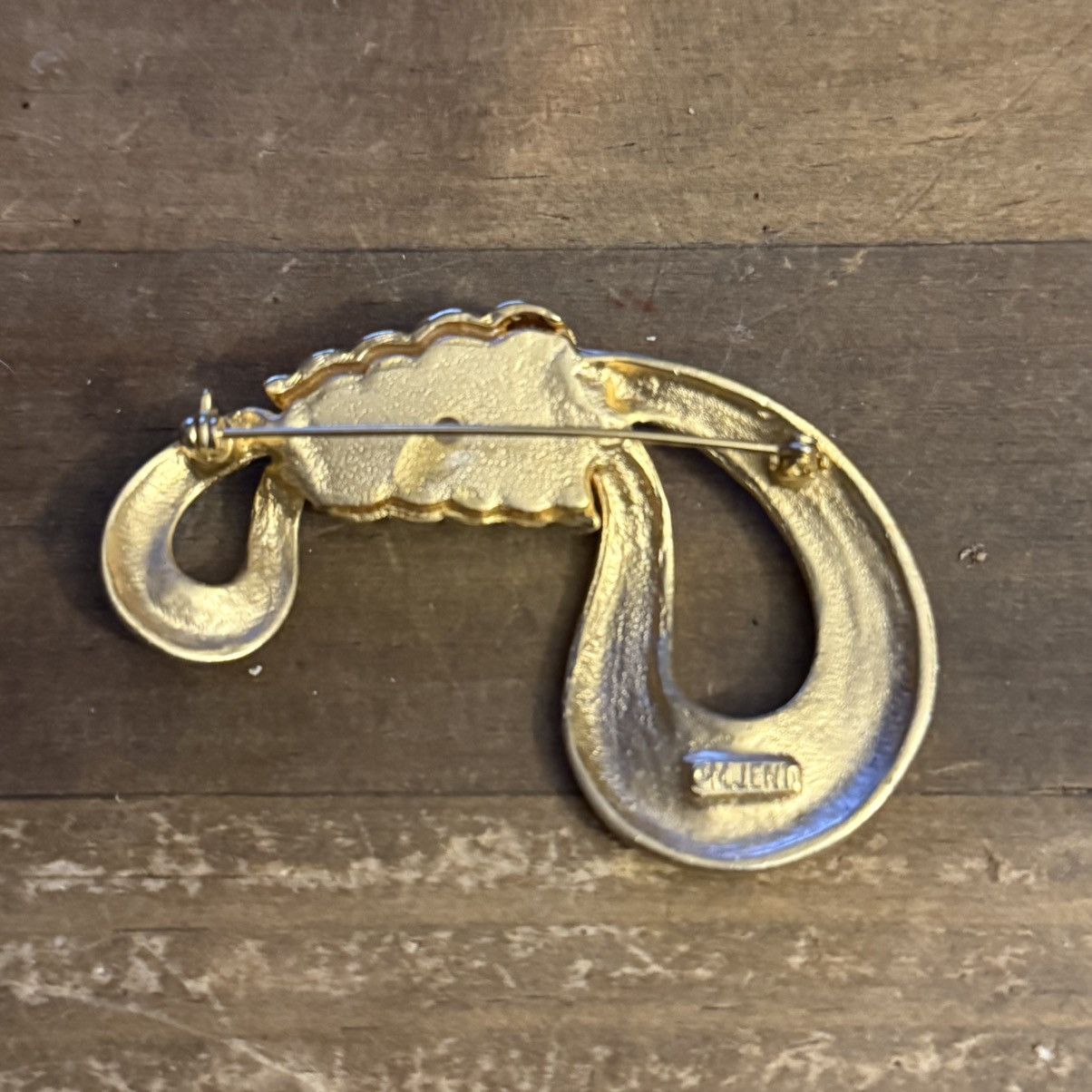 Vintage Vintage M. Jent gold tone knot brooch Size ONE SIZE - 5 Thumbnail