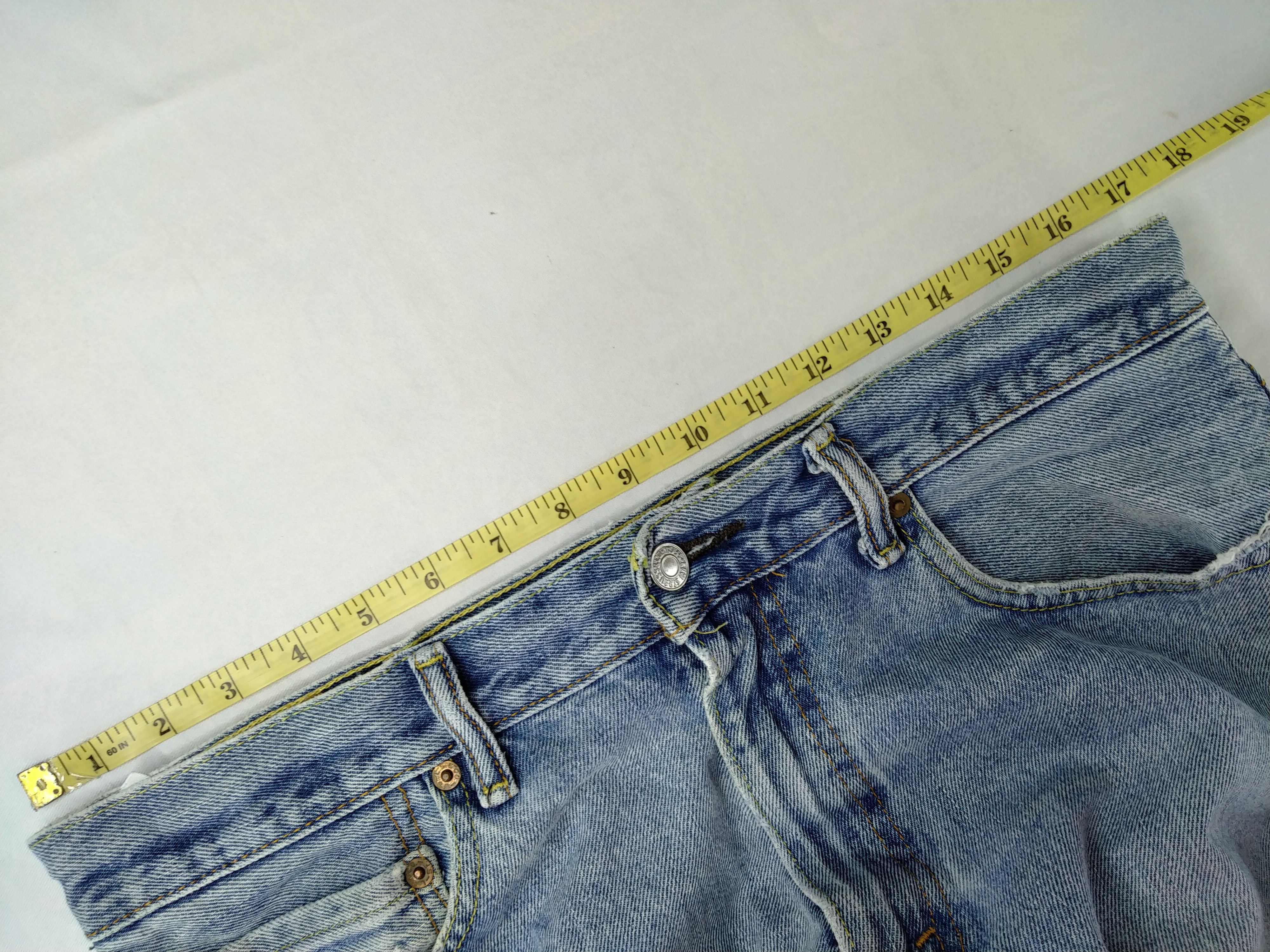 Levi's Light Wash Vintage Levi's 550 Denim 34 x 30.5 -JN538 Size US 34 / EU 50 - 5 Thumbnail