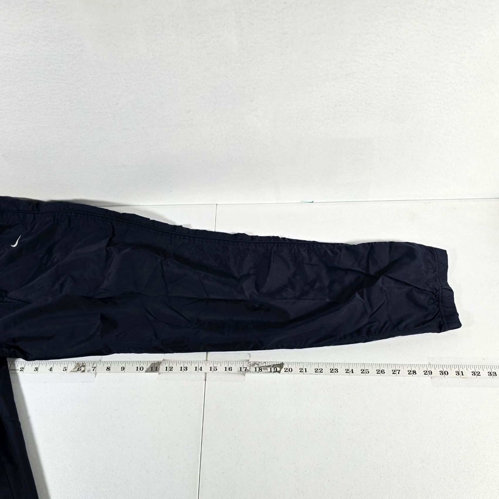 Nike VTG Nike Mens Navy Blue Nylon Track Pants Athletic Joggers L Elastic Waist Drawstring Pockets Zippered Legs Casual Activewear 90s Womens/Mens (Unisex) Size US 33 - 4 Thumbnail
