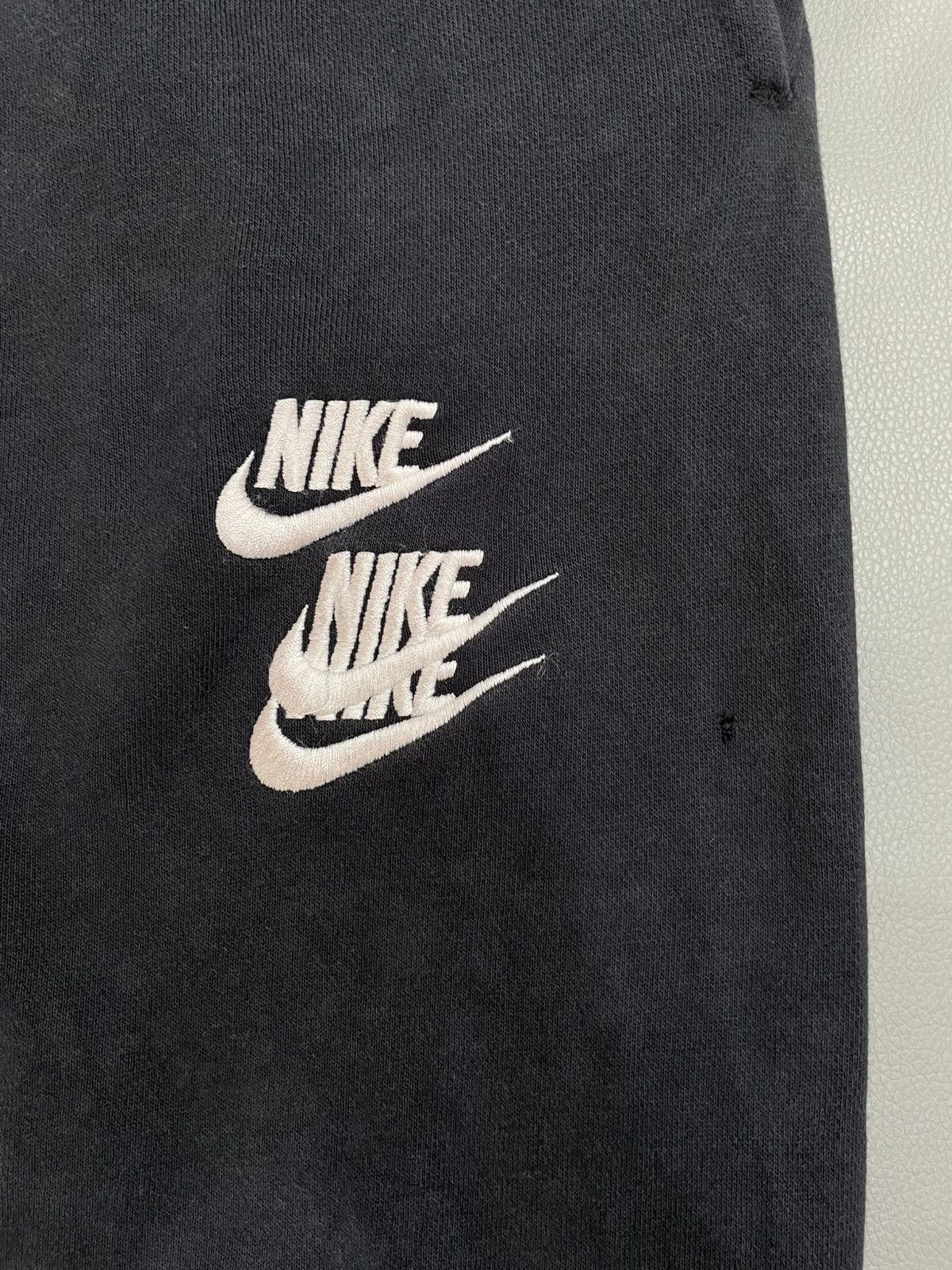 Nike Nike world tour sweatpants Size US 33 - 4 Thumbnail