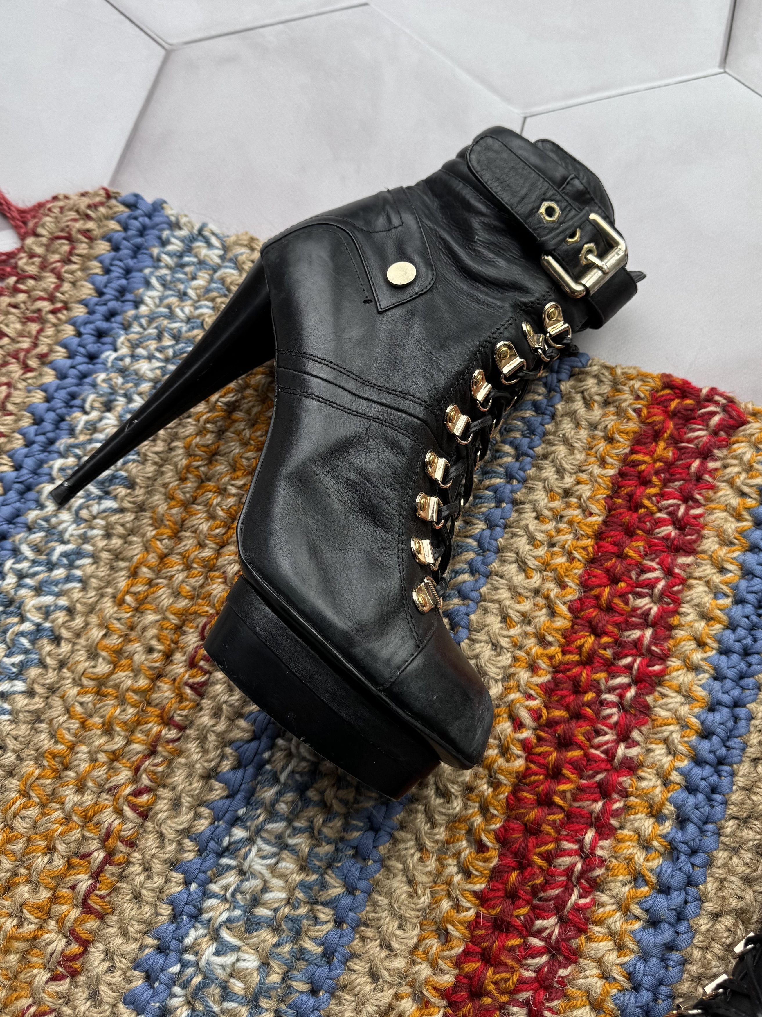 Japanese Brand Vintage Leather Heels With Belt (E4) Size US 9 / IT 39 - 2 Thumbnail