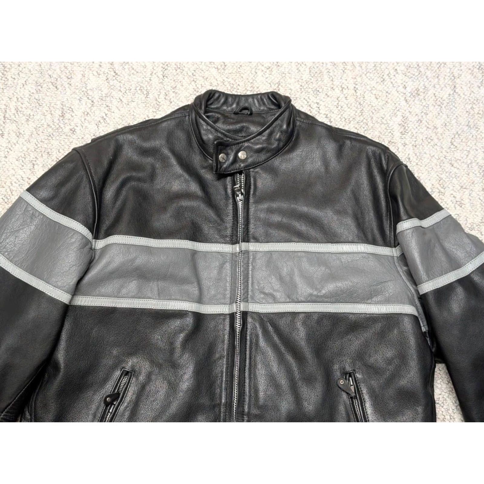 Vintage VINTAGE Hot Leathers motorcycle jacket 3XL Cafe-Racer Leather Jacket Mens Striped black gray 52 Cowhide 1990s Size US XXL / EU 58 / 5 - 3 Thumbnail