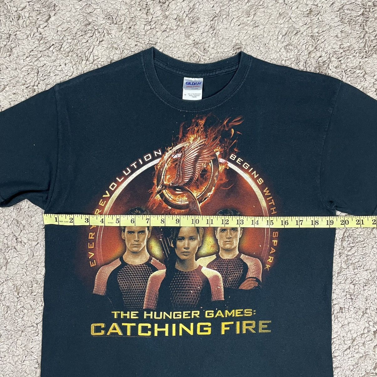 Gildan × Vintage 2013 The Hunger Games Catching Fire T-shirt Size US M / EU 48-50 / 2 - 12 Thumbnail