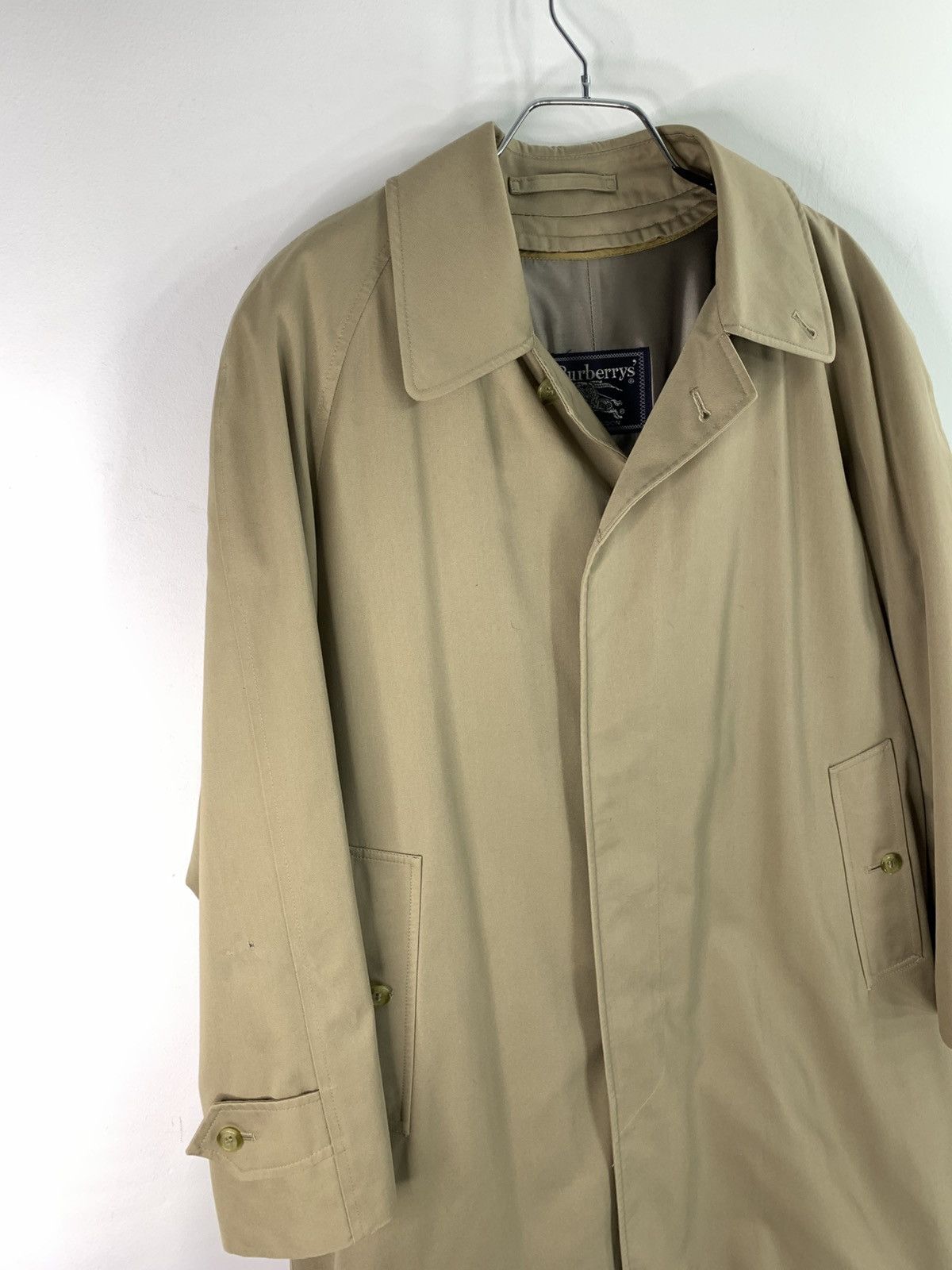 Burberry × Vintage Burberry Vintage Beige Trench Coat M/L Size Size US M / EU 48-50 / 2 - 9 Thumbnail