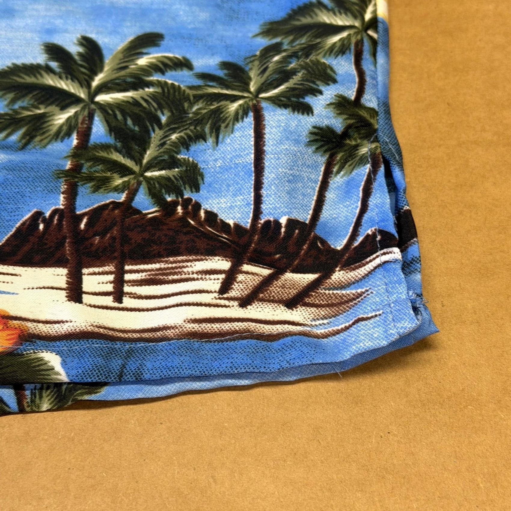 Vintage Salty Wave Hawaiian Shirt Mens XL Blue Floral Palm Tree Tropical Button Up - Short Sleeve - Casual Beachwear - 100% Viscose Size US XL / EU 56 / 4 - 5 Thumbnail