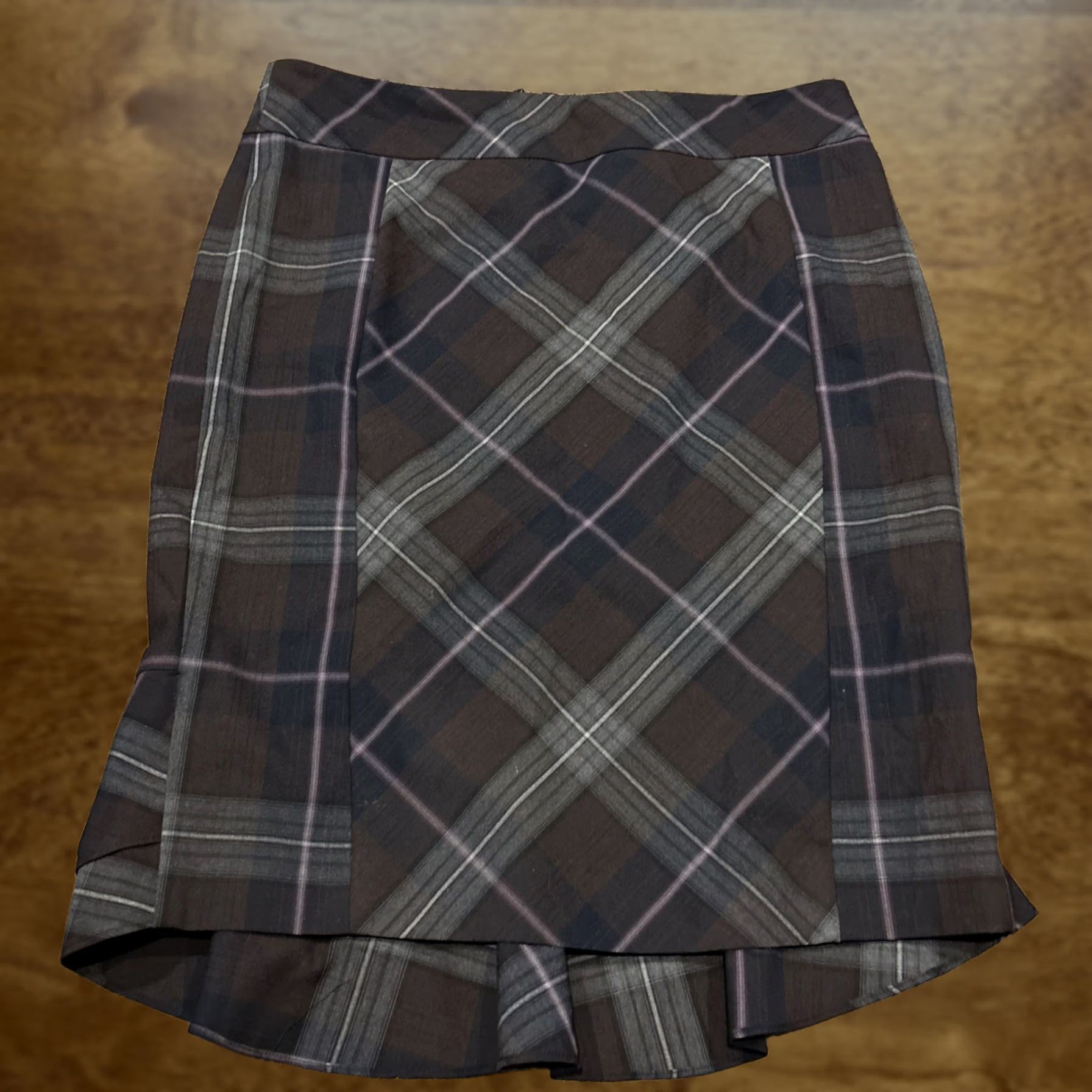 Express Express Plaid Skirt Women Midi Regular Size 6 Multicolor Polyester Knit Zipper B16 Size 28" / US 6 / IT 42 - 1 Thumbnail