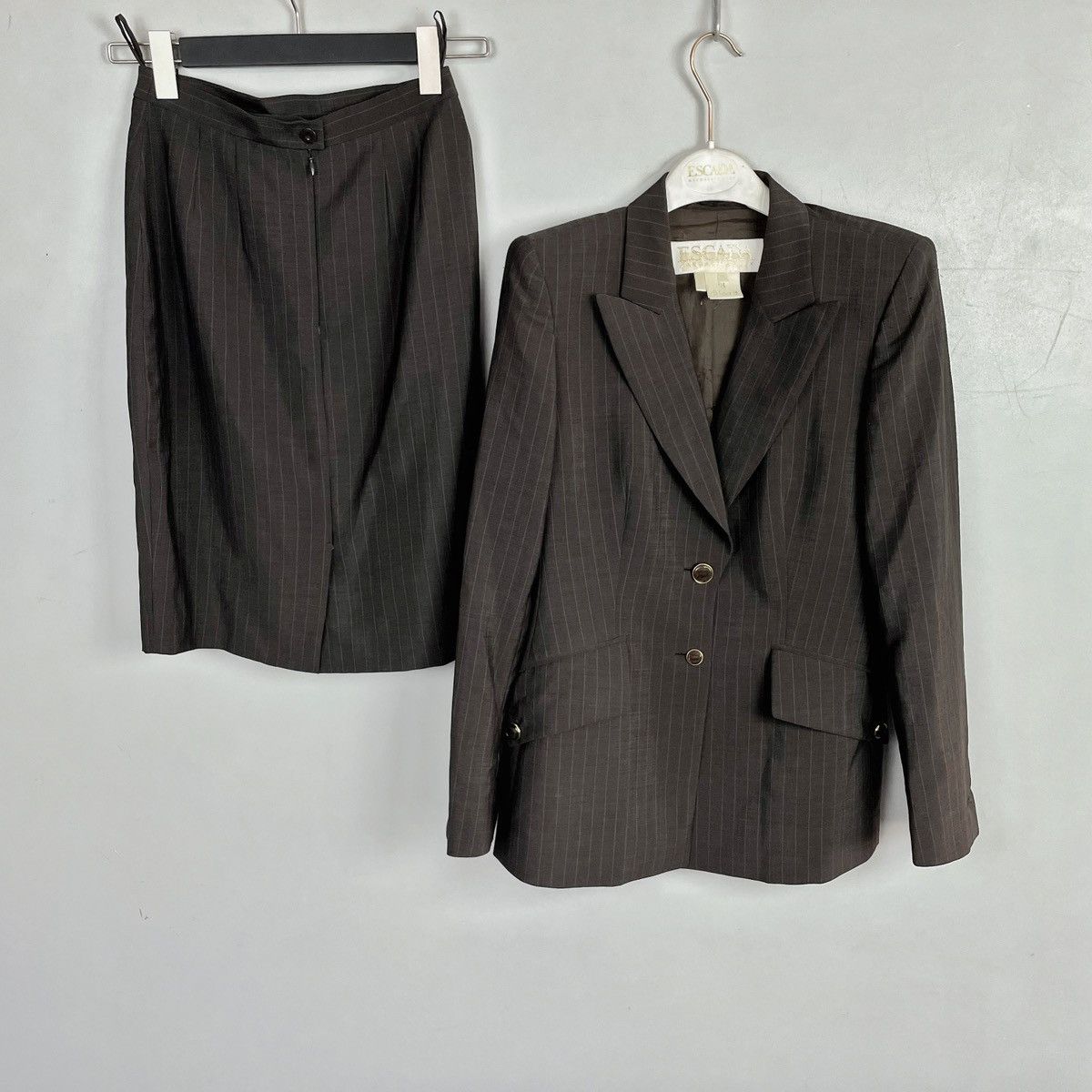 Escada Vintage suit Escada margaretha ley blazer and midi skirt 36 Size XS / US 0-2 / IT 36-38 - 1 Thumbnail