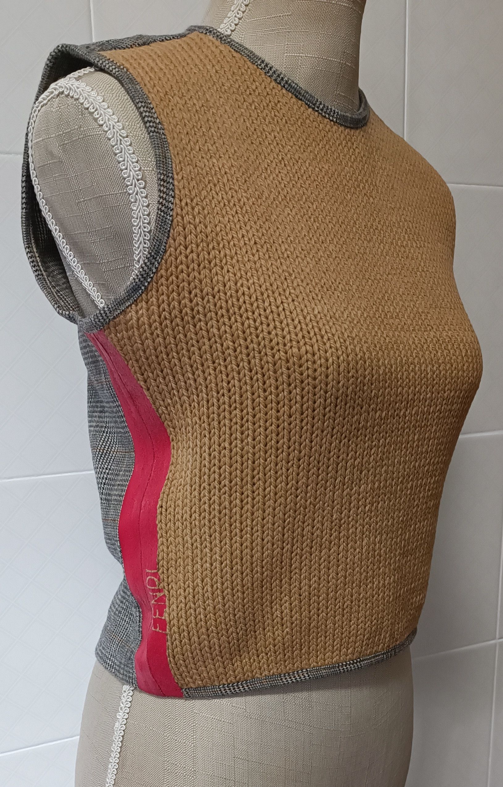 Fendi Top - Camel wool knit front / Prince of Wales check back. Size M / US 6-8 / IT 42-44 - 1 Thumbnail