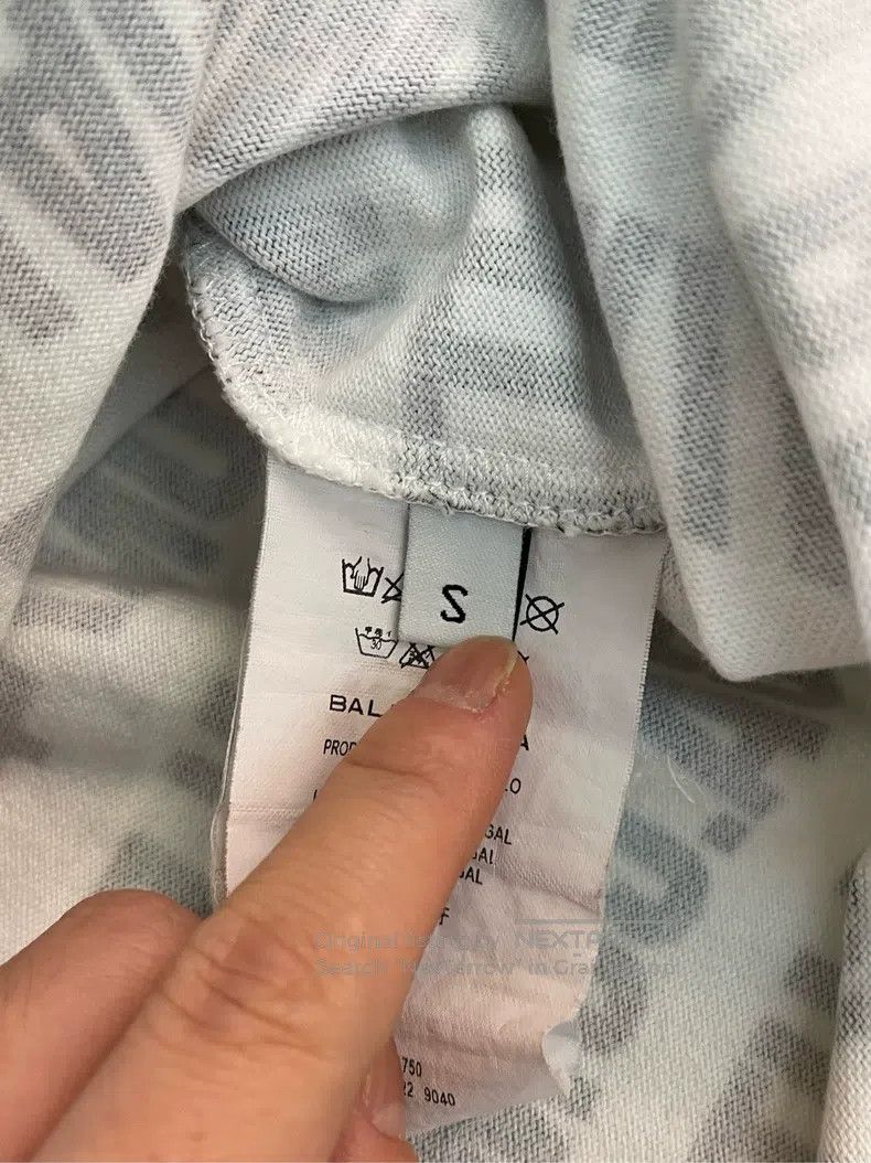 Balenciaga Balenciaga Fully Printed Letter T-Shirt Size US S / EU 44-46 / 1 - 4 Thumbnail
