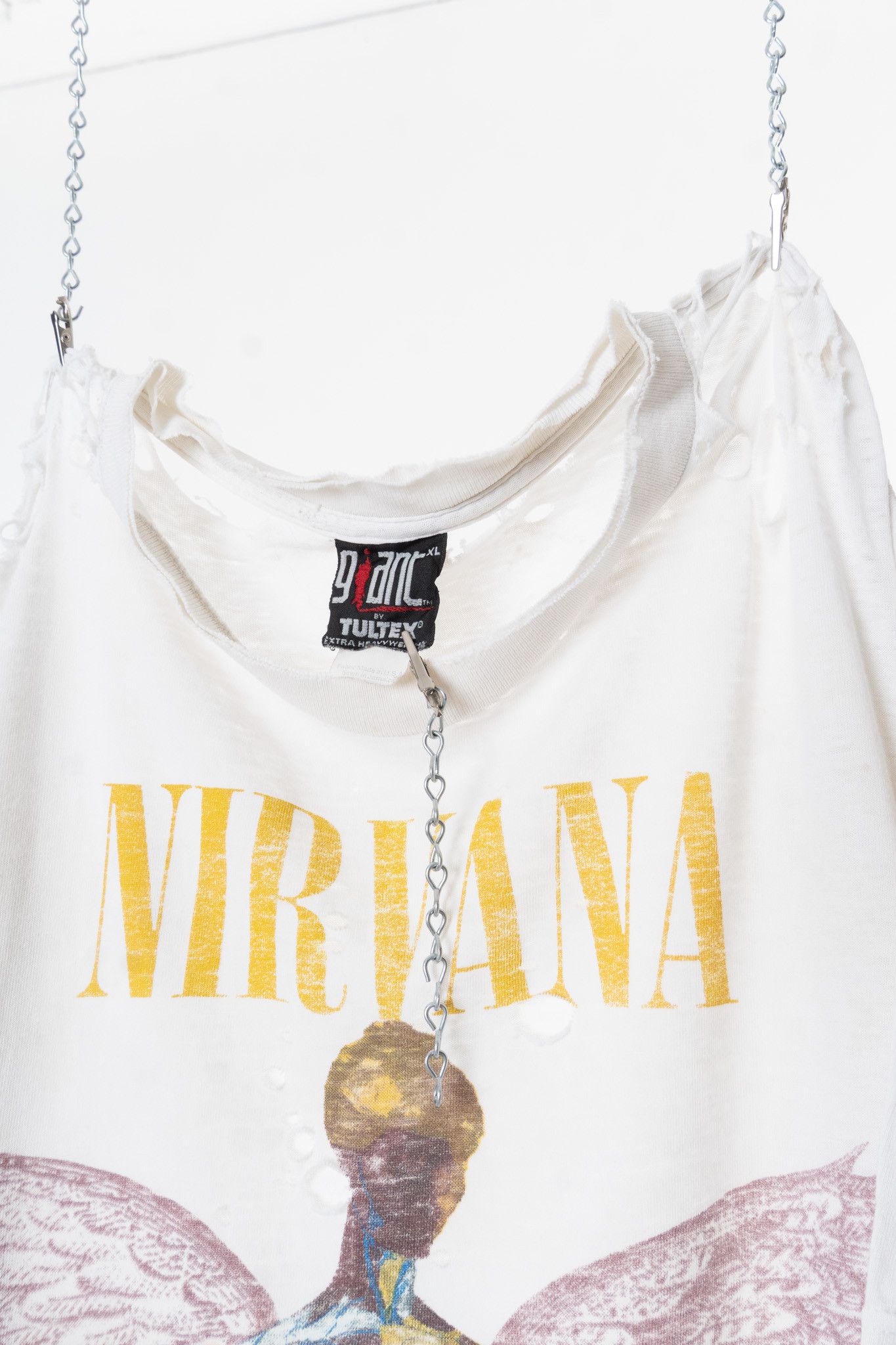 Vintage VINTAGE 1993 NIRVANA ‘IN UTERO’ THRASHED BANDT-SHIRT Size US XL / EU 56 / 4 - 13 Thumbnail