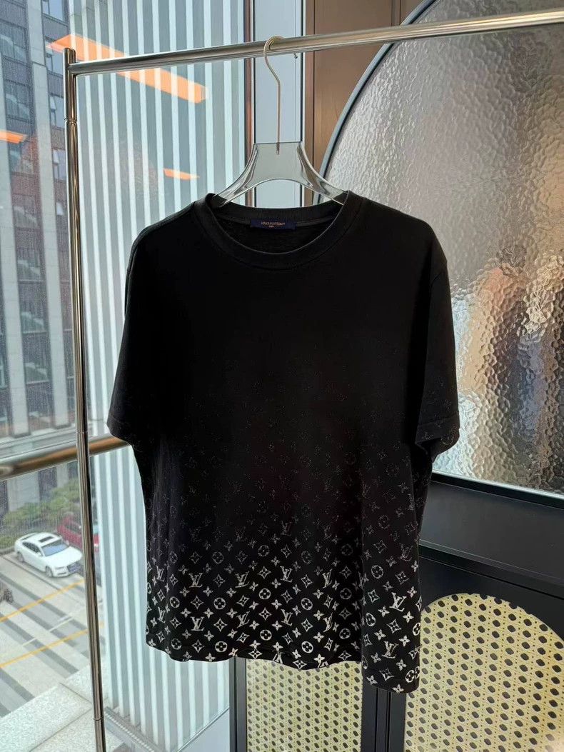 Louis Vuitton Black and white gradient short sleeve