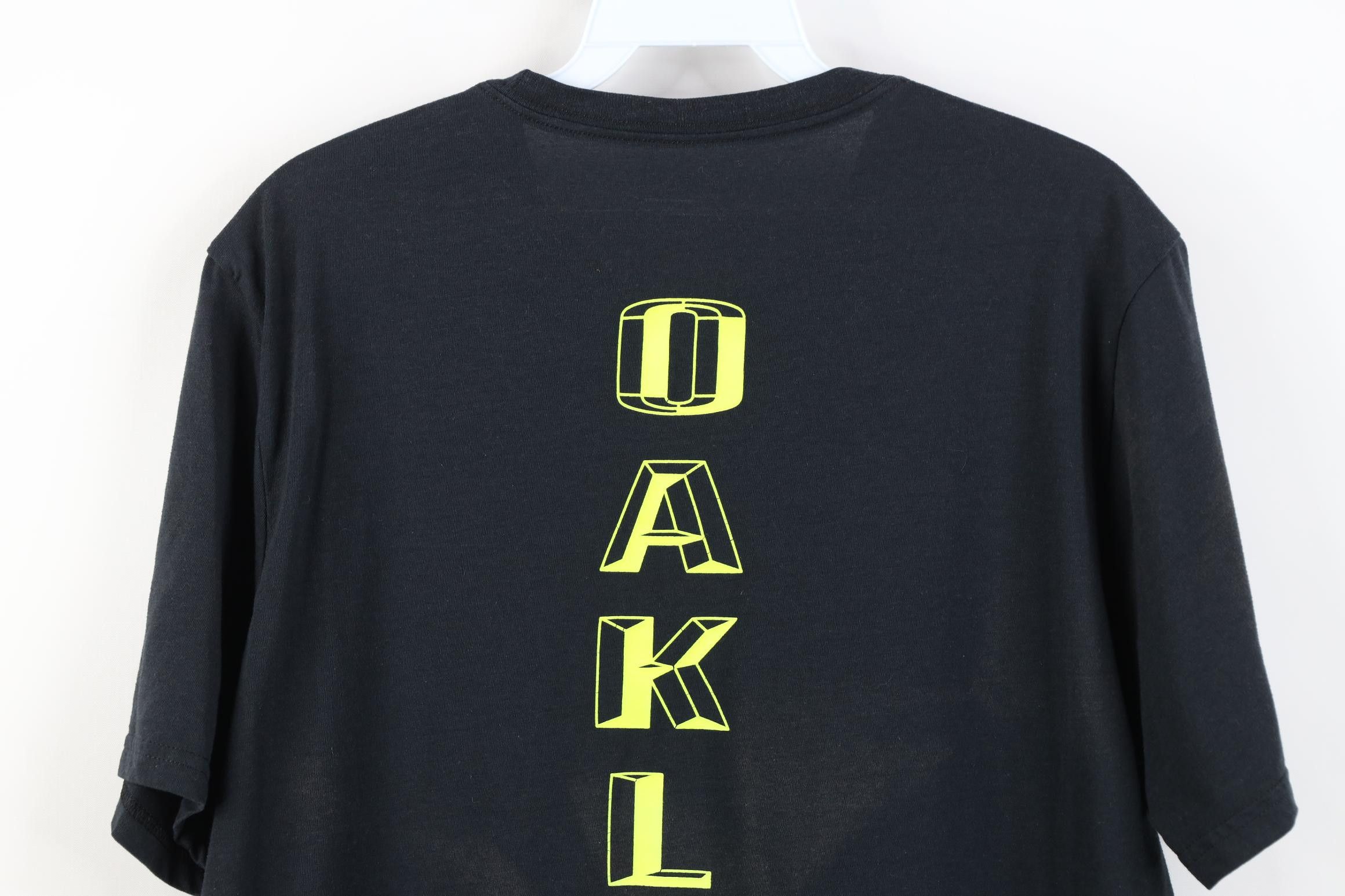 Oakley Vintage Y2K Oakley Spell Out Center Logo Knit T-Shirt Black Size US S / EU 44-46 / 1 - 14 Thumbnail