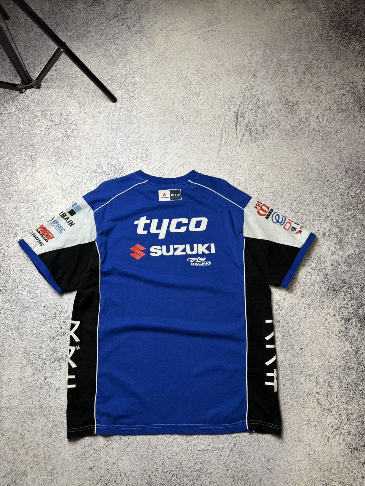 Vintage Vintage Suzuki Racing RGSX T Shirt Size US L / EU 52-54 / 3 - 11 Thumbnail