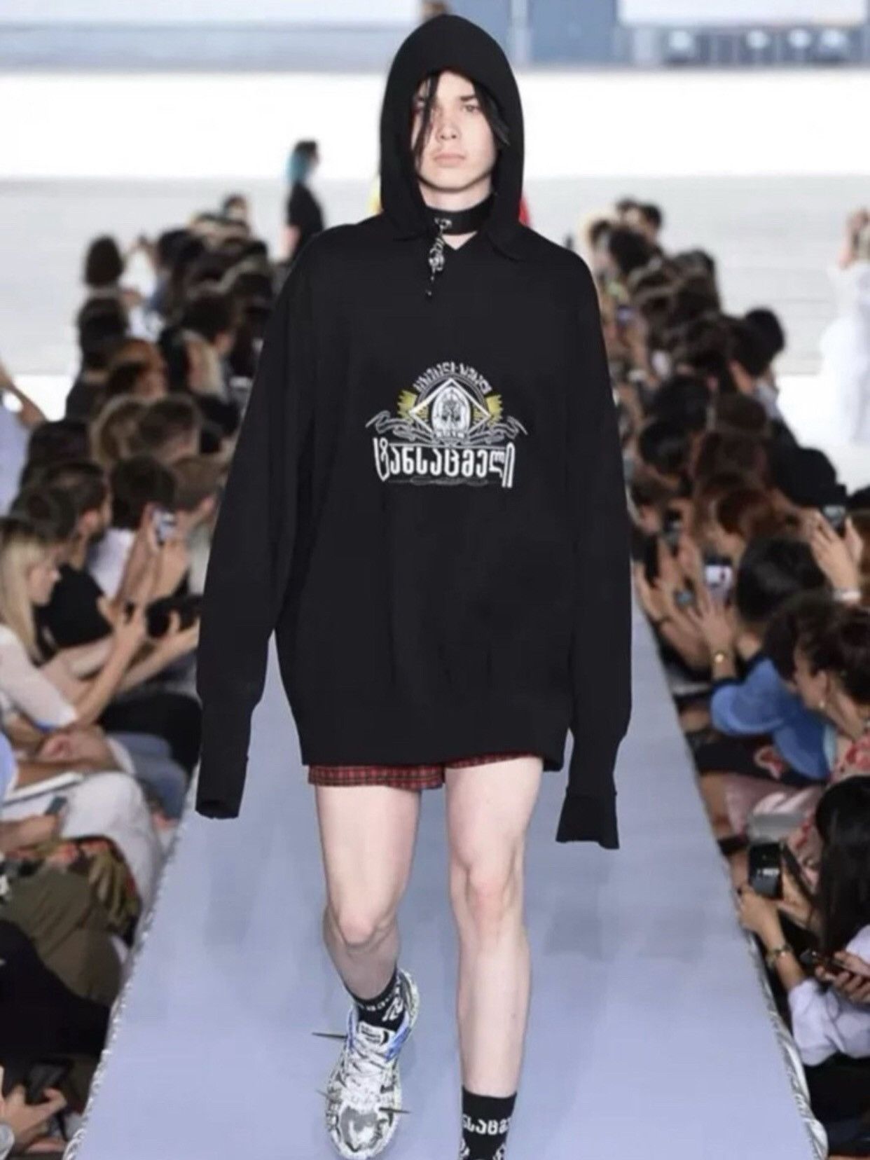 Vetements Vetements 2018 SS fashion show Georgian hoodie2411-Nextarrow Size US M / EU 48-50 / 2 - 3 Thumbnail